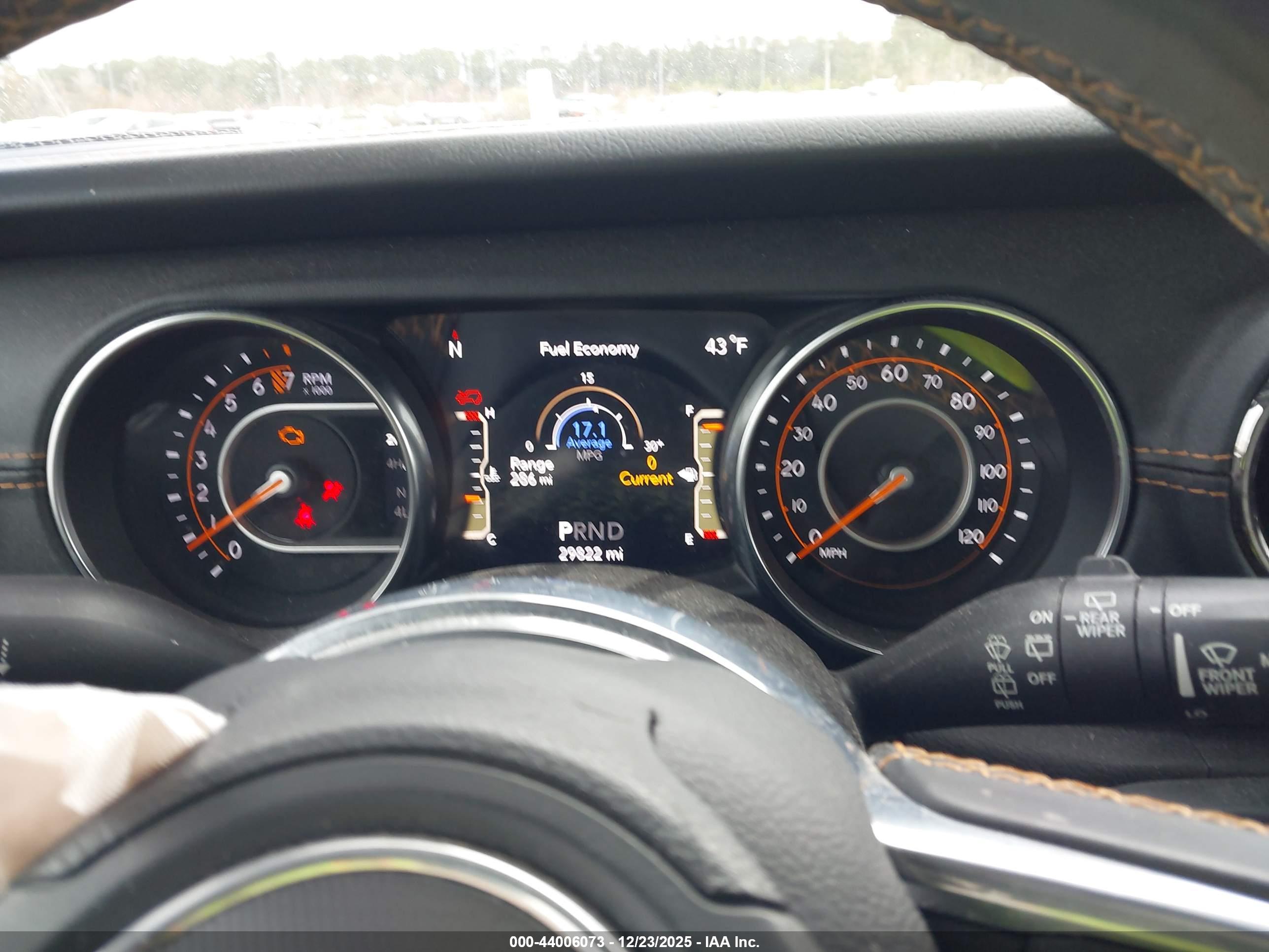 JEEP WRANGLER image 7