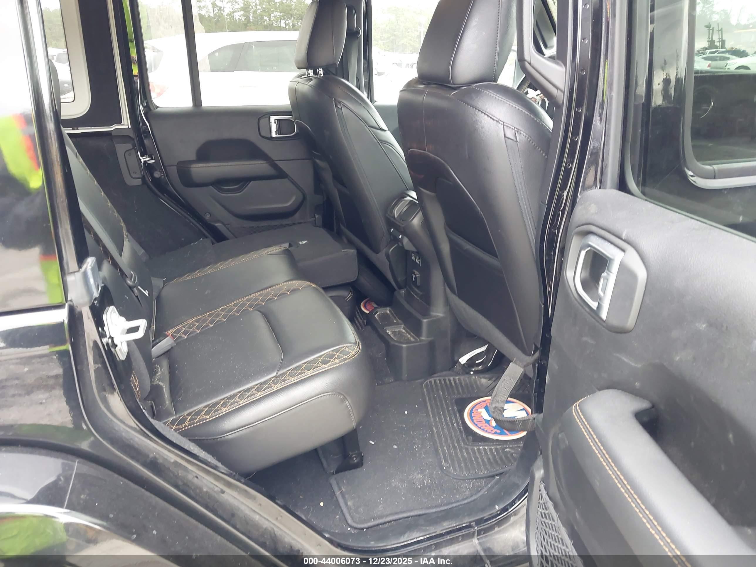 JEEP WRANGLER image 8
