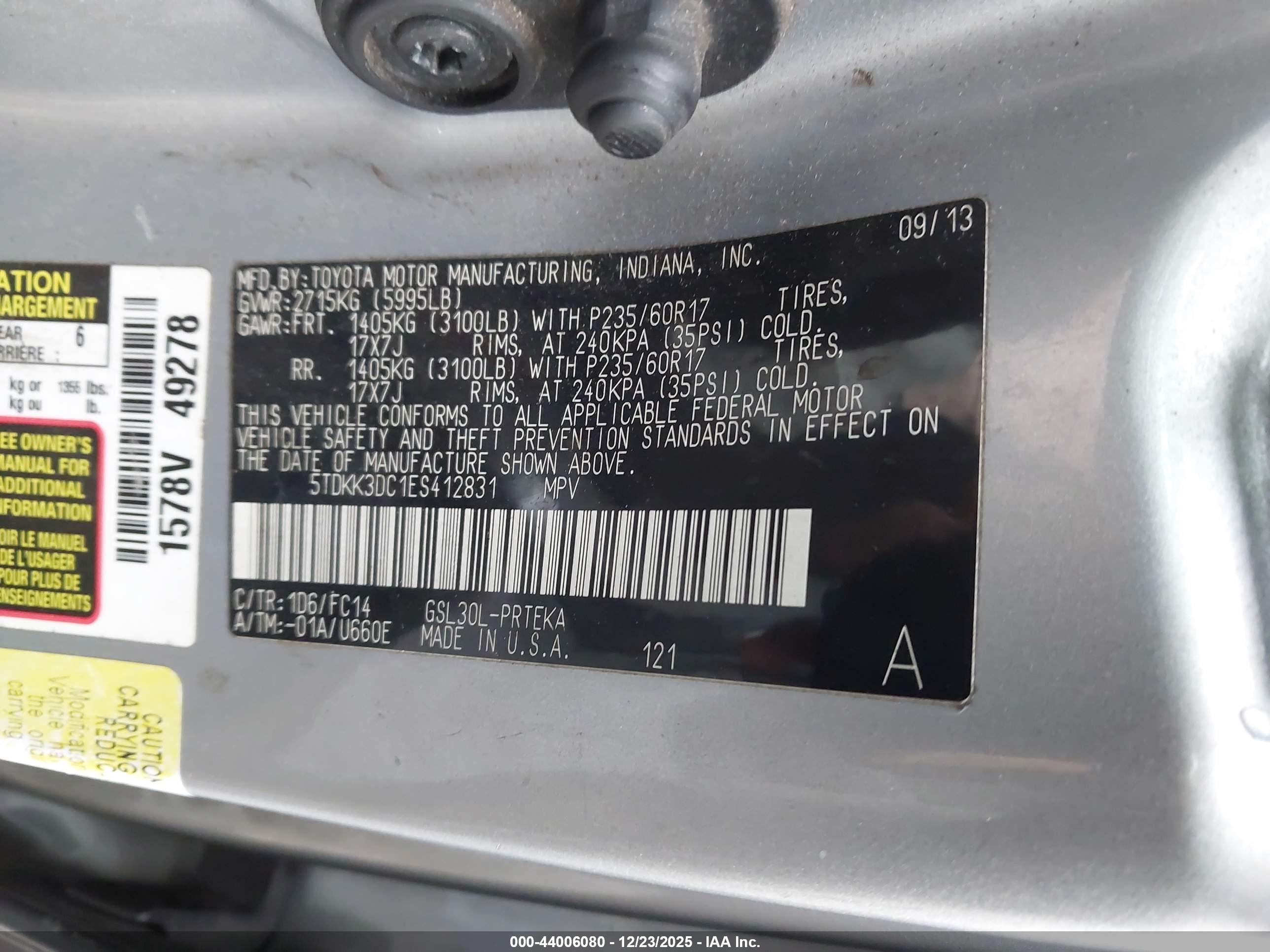 TOYOTA SIENNA image 9