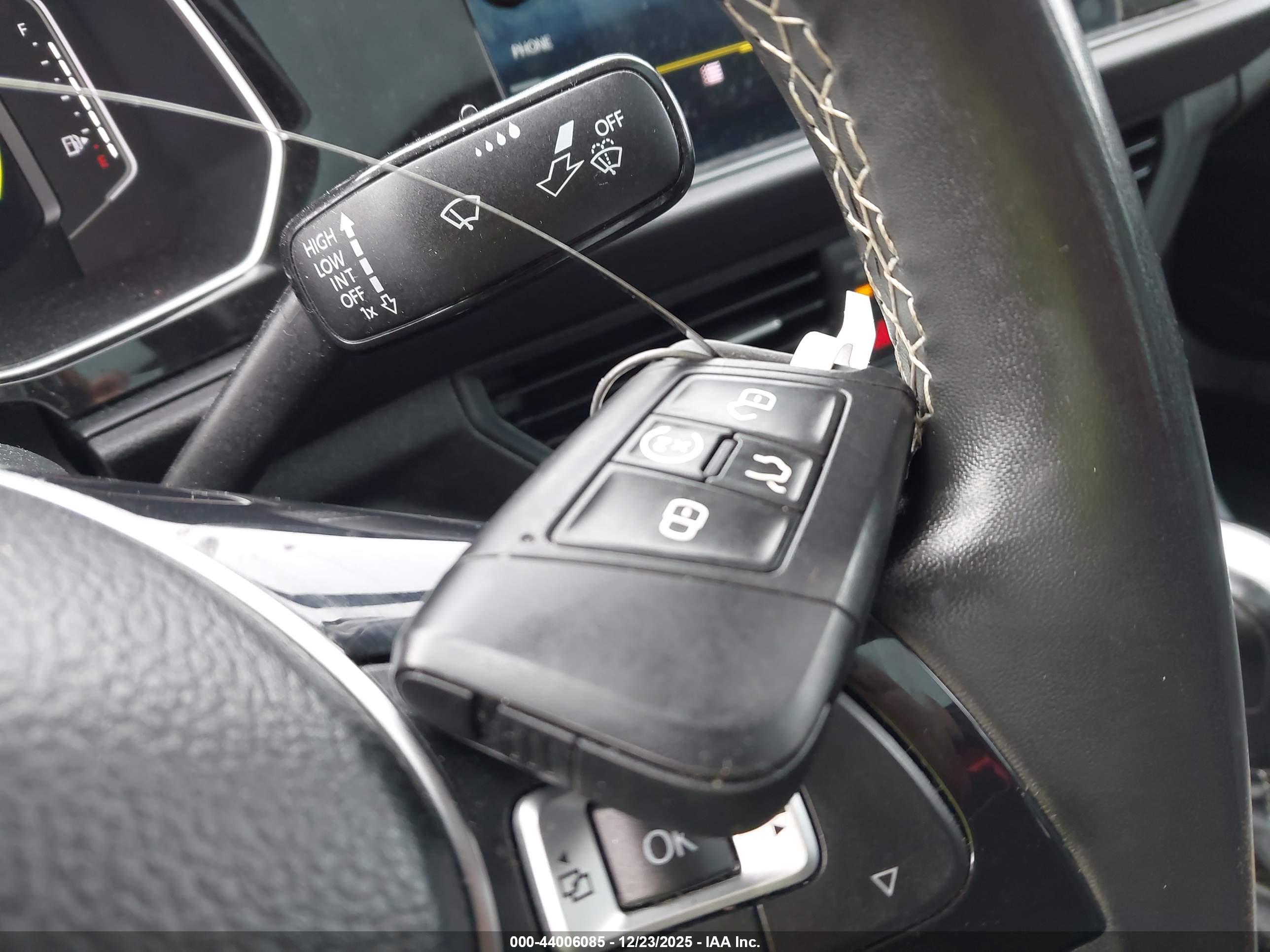 VOLKSWAGEN JETTA image 11