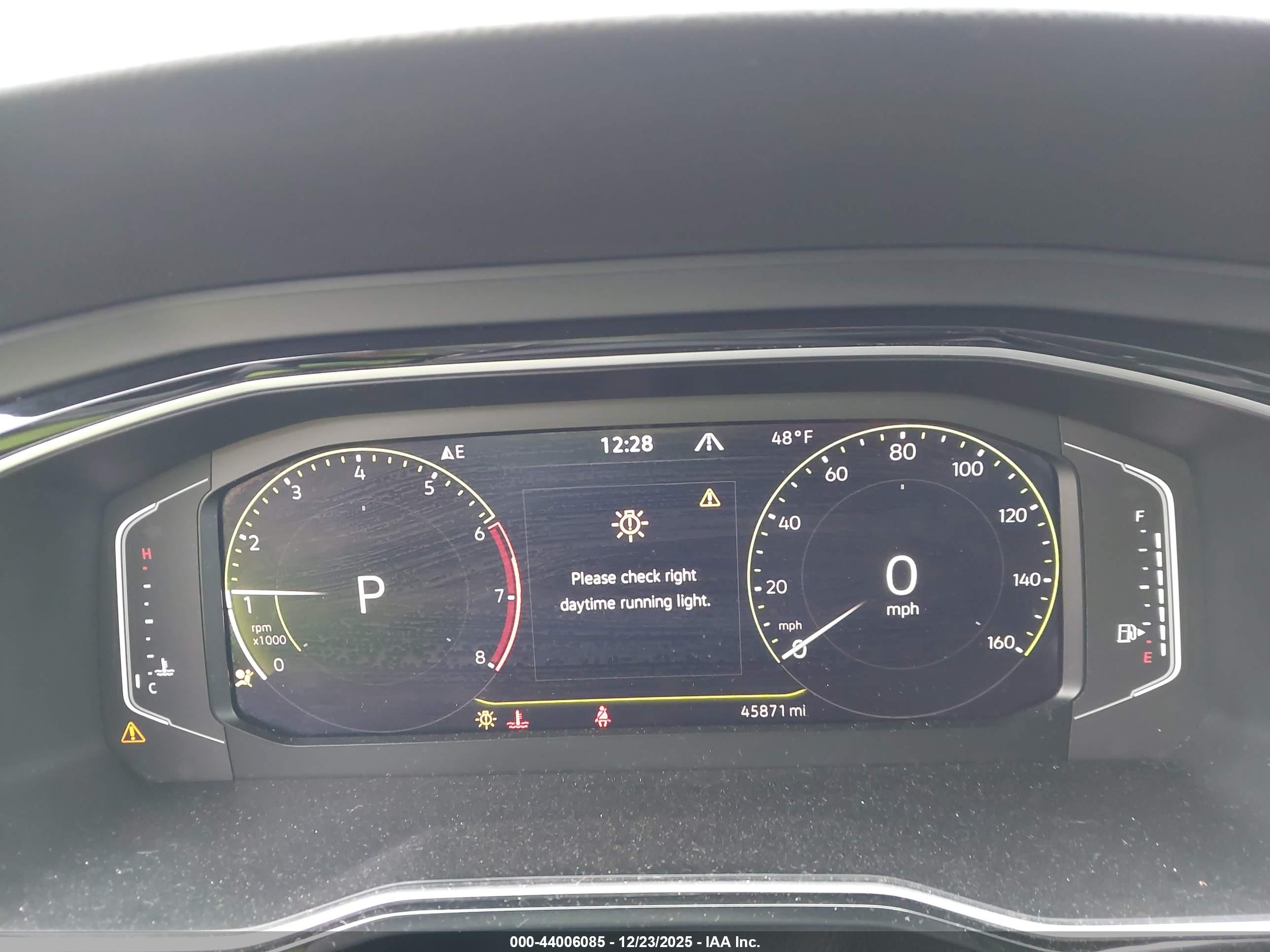VOLKSWAGEN JETTA image 7