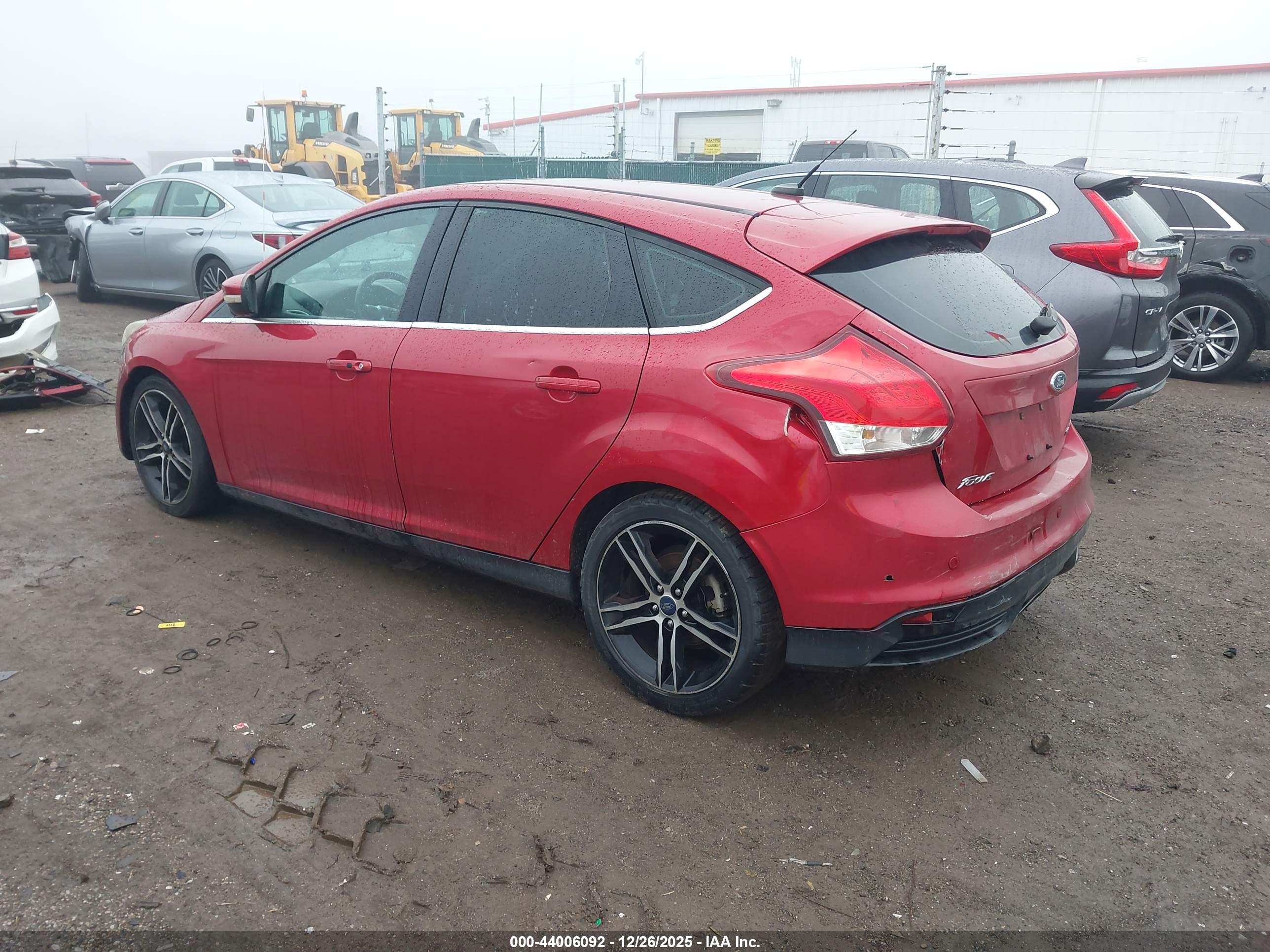 FORD FOCUS image 3