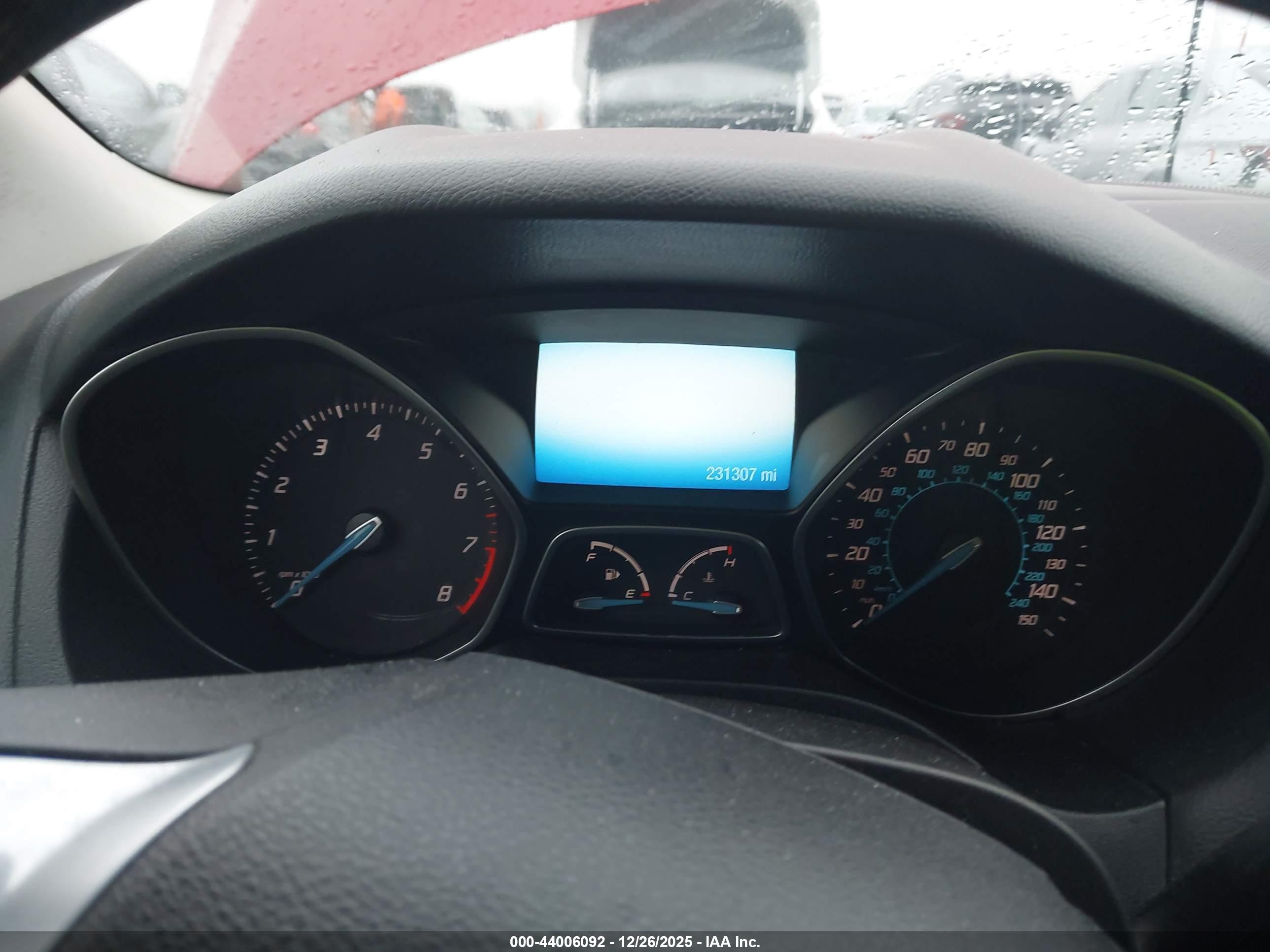 FORD FOCUS image 7