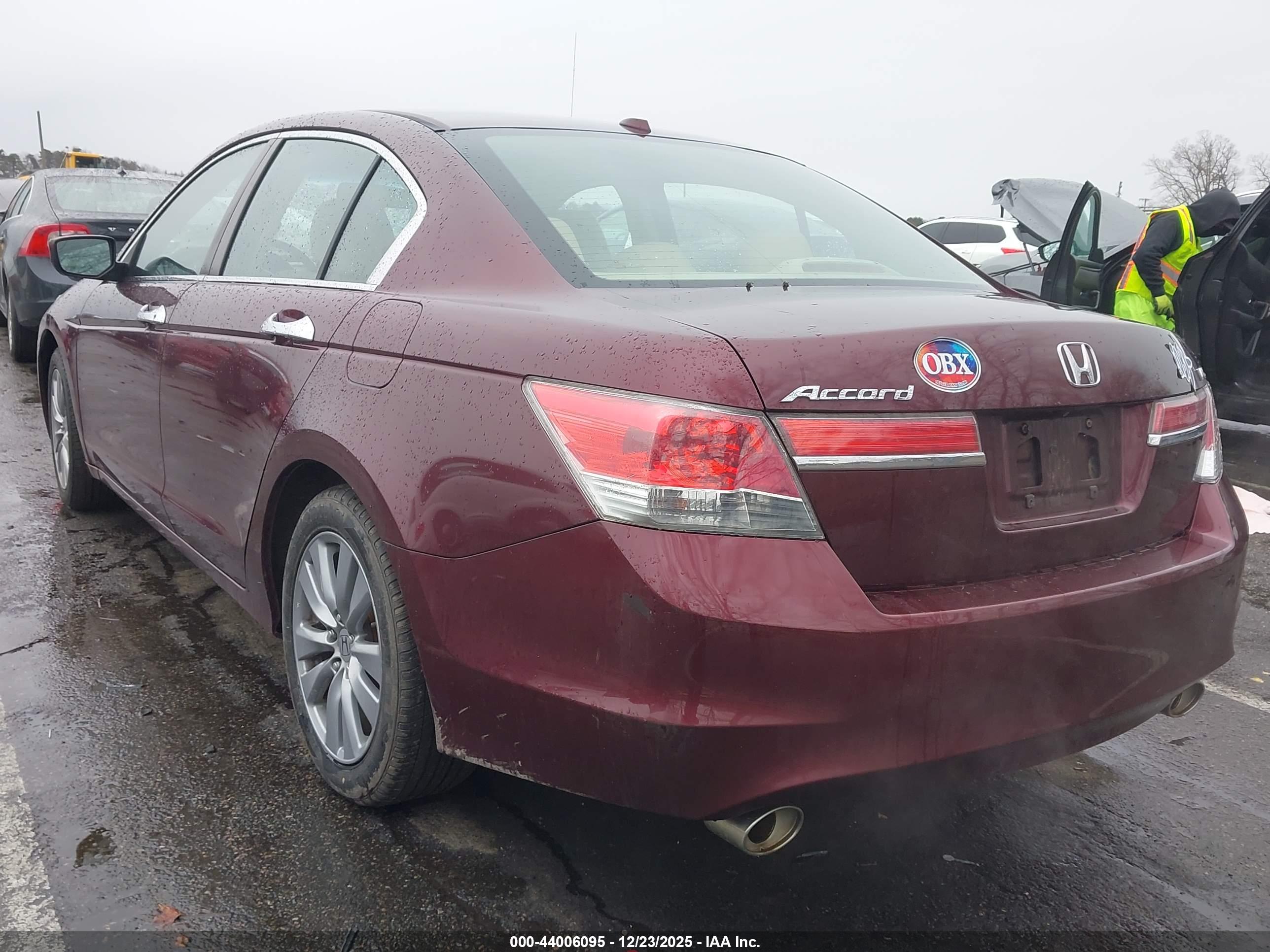 HONDA ACCORD image 3