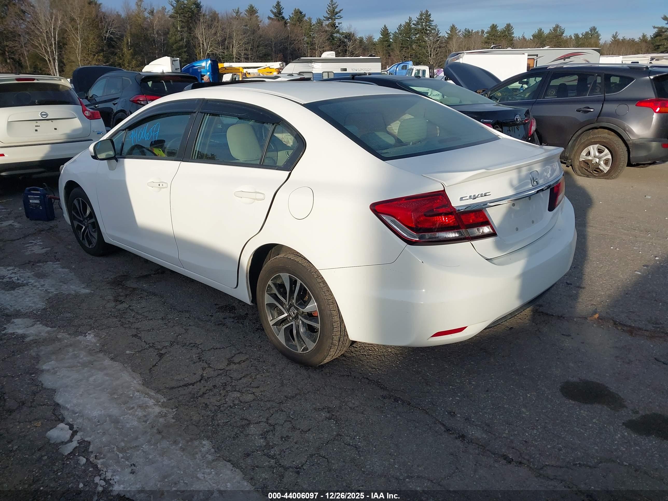 HONDA CIVIC image 3