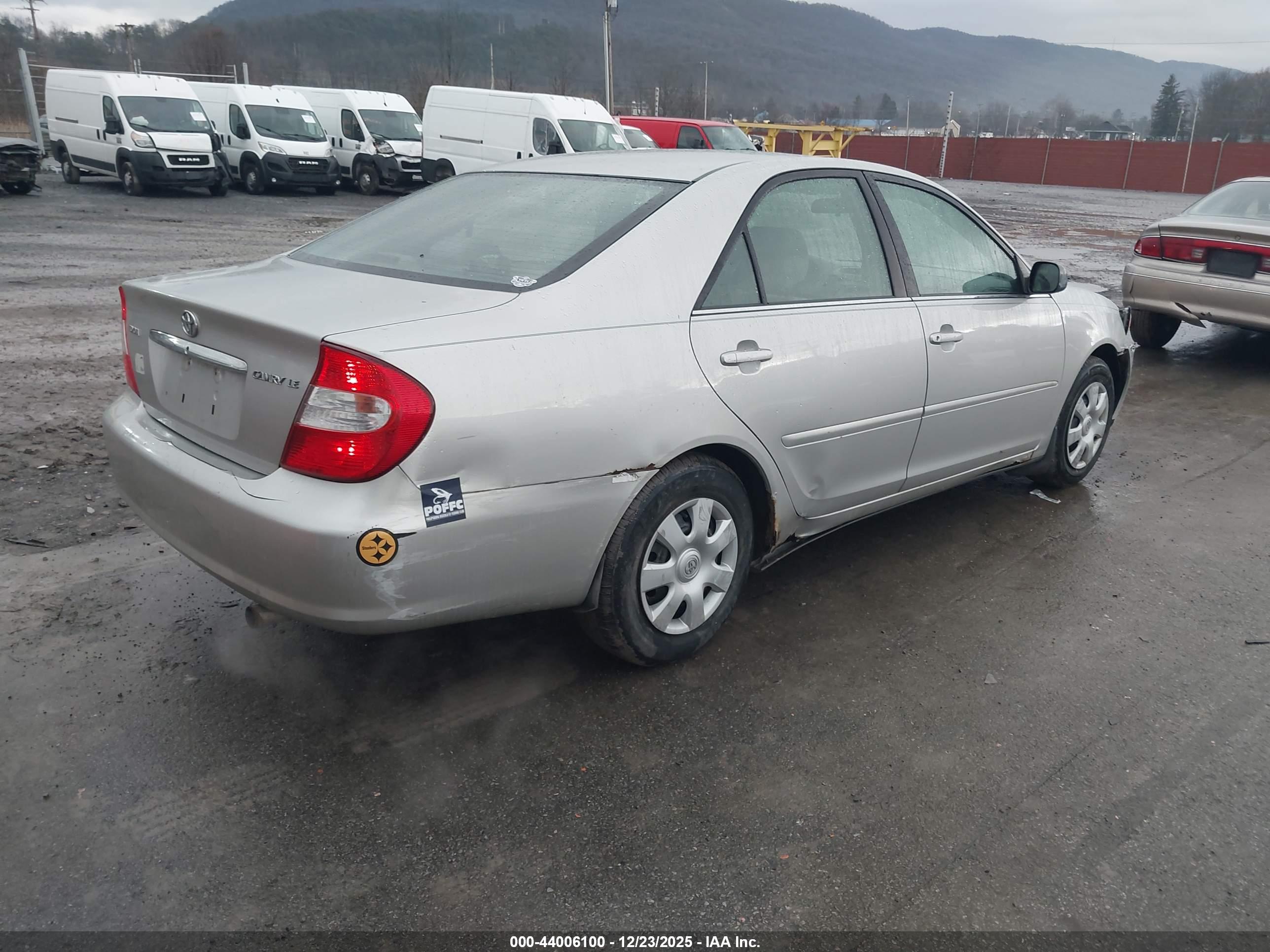 TOYOTA CAMRY image 4
