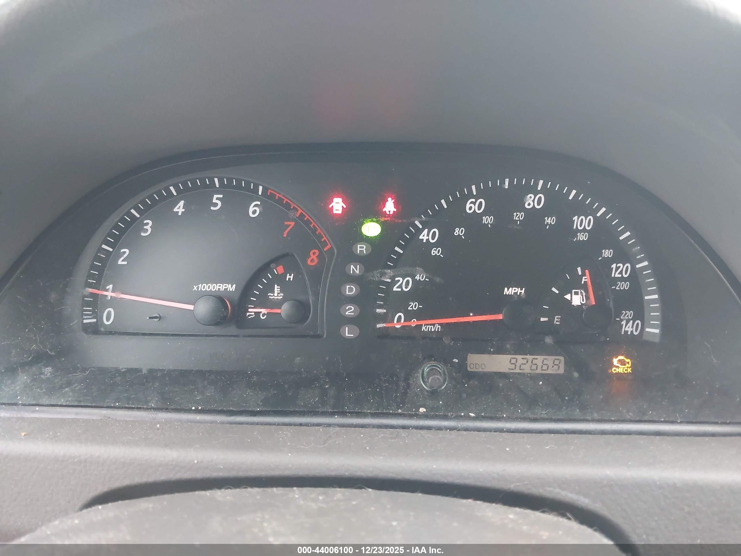 TOYOTA CAMRY image 7