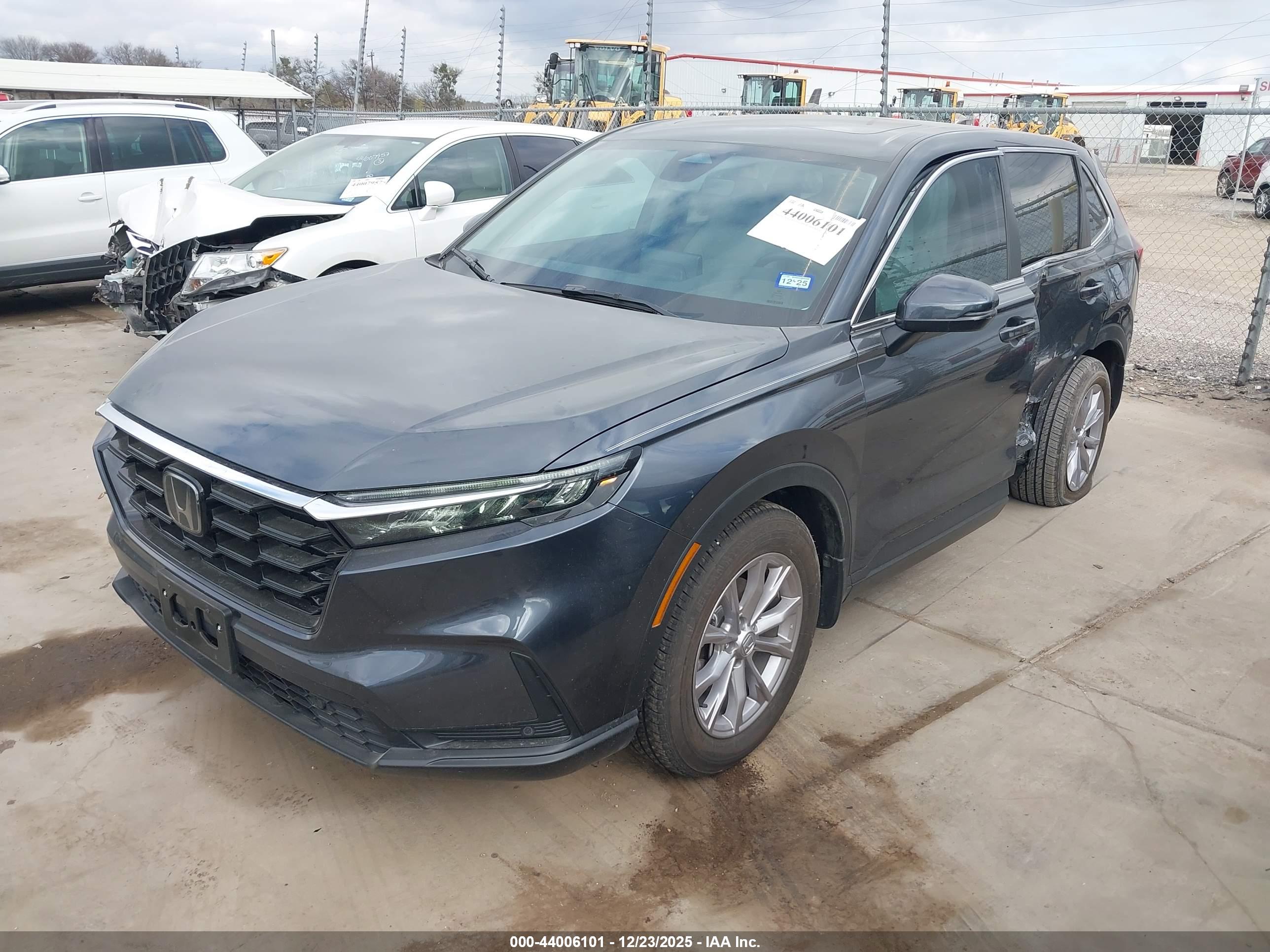 HONDA CR-V image 2