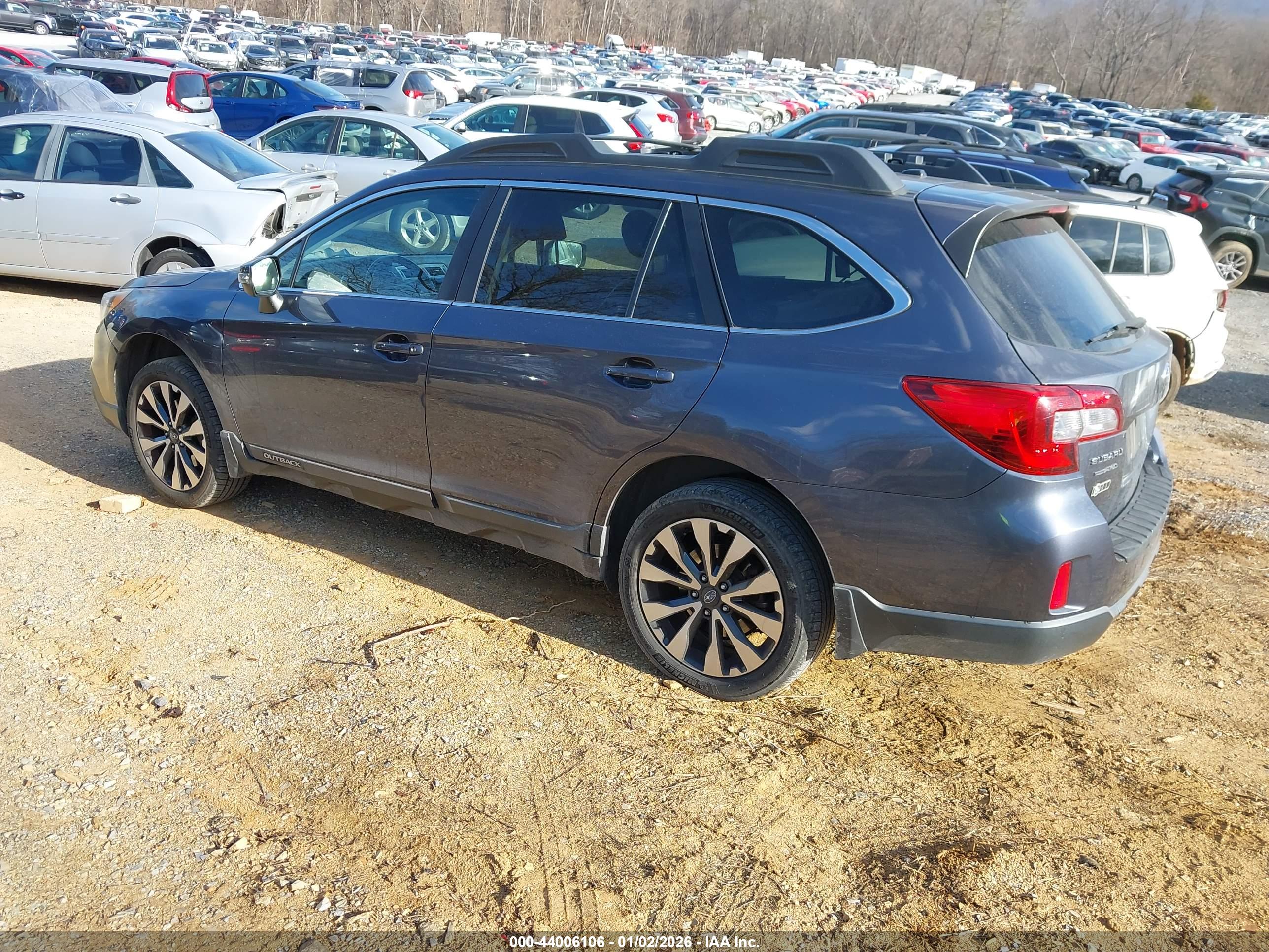 SUBARU OUTBACK image 3
