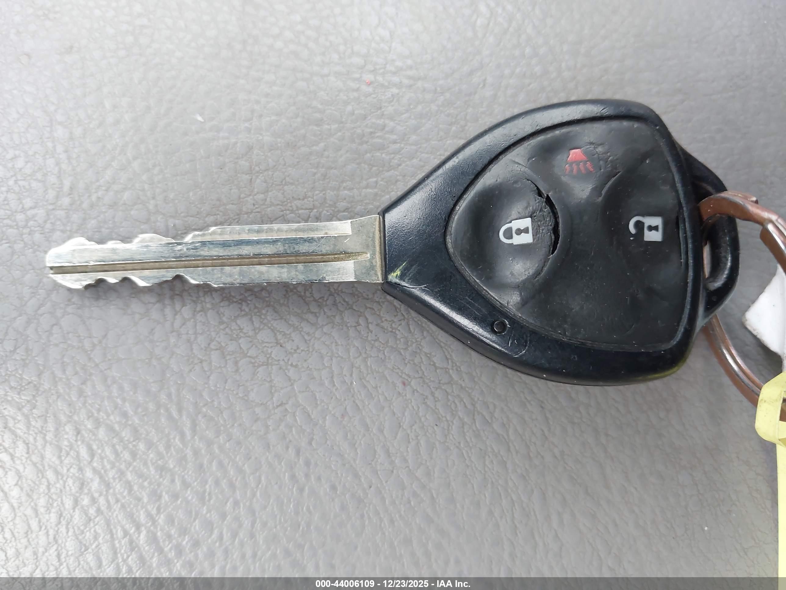 TOYOTA RAV4 image 11