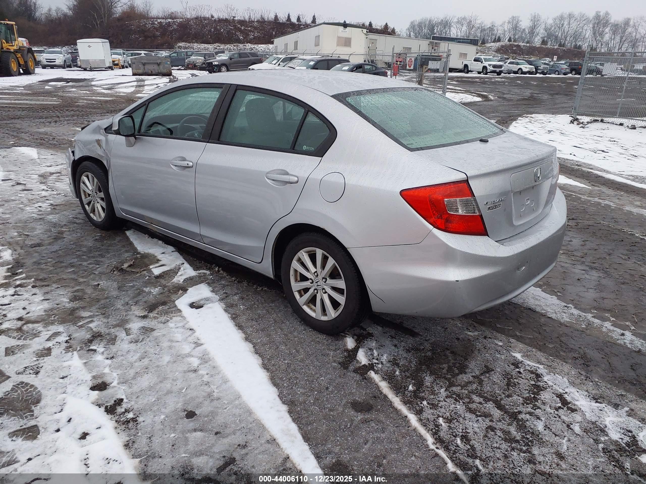 HONDA CIVIC image 3