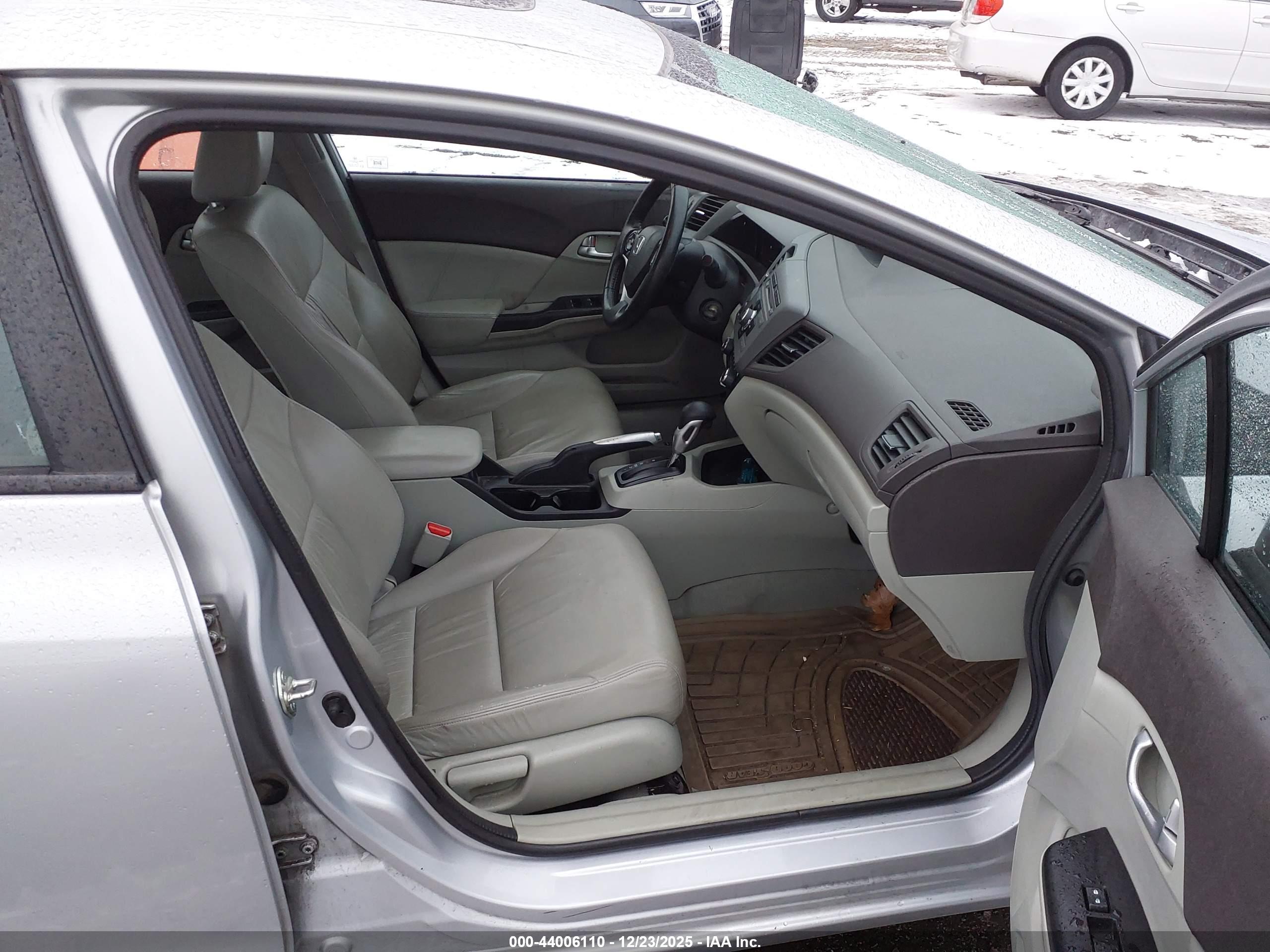 HONDA CIVIC image 5