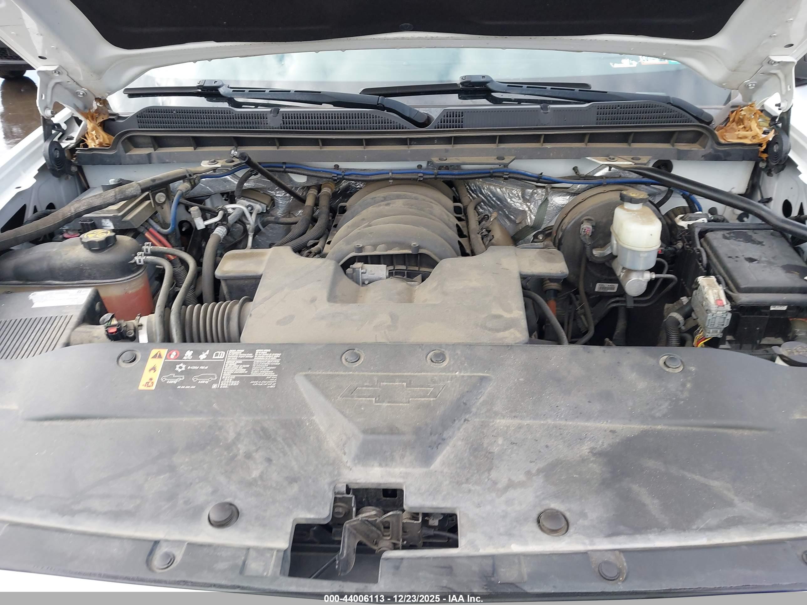 CHEVROLET SILVERADO image 10