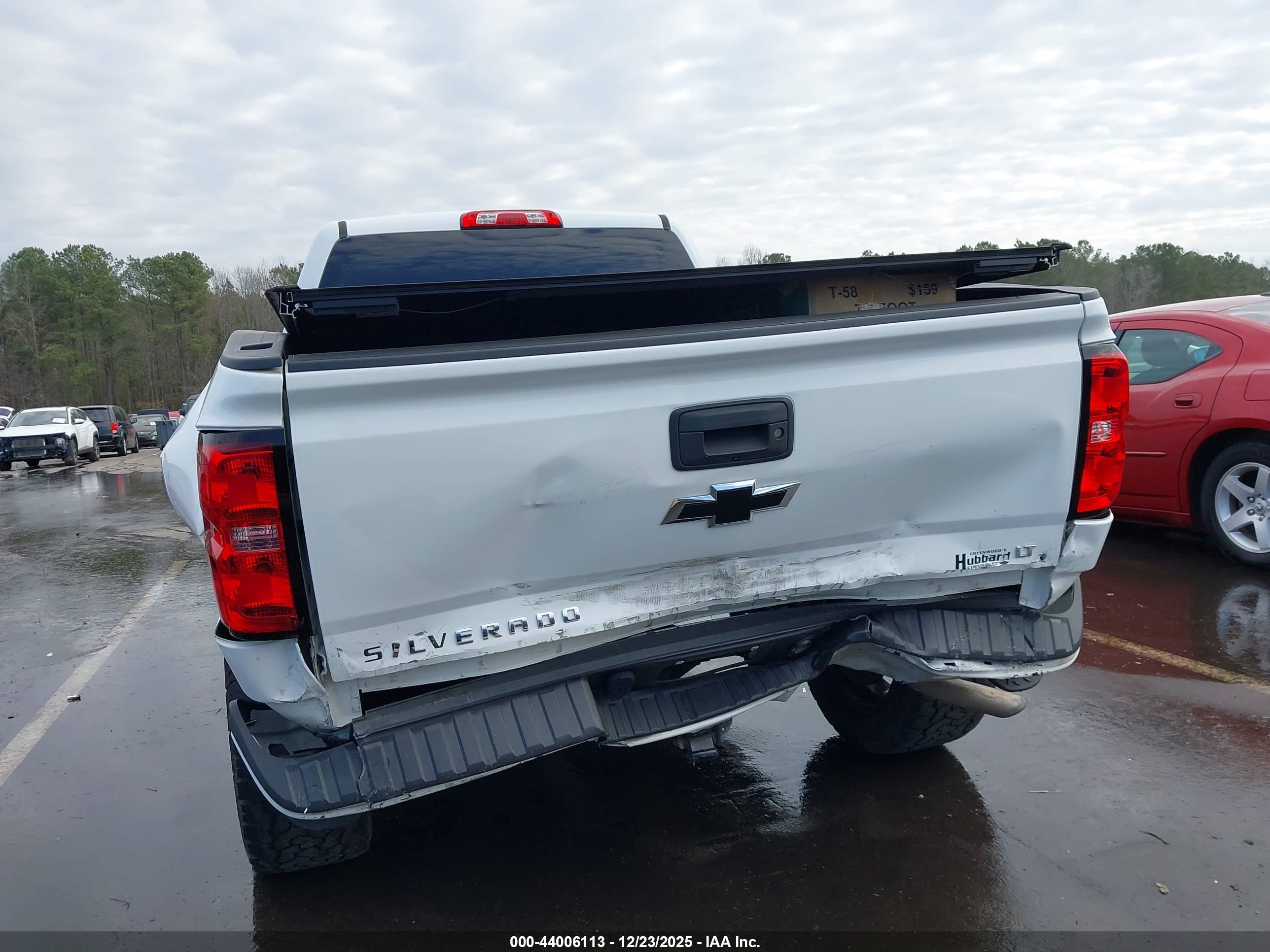 CHEVROLET SILVERADO image 6