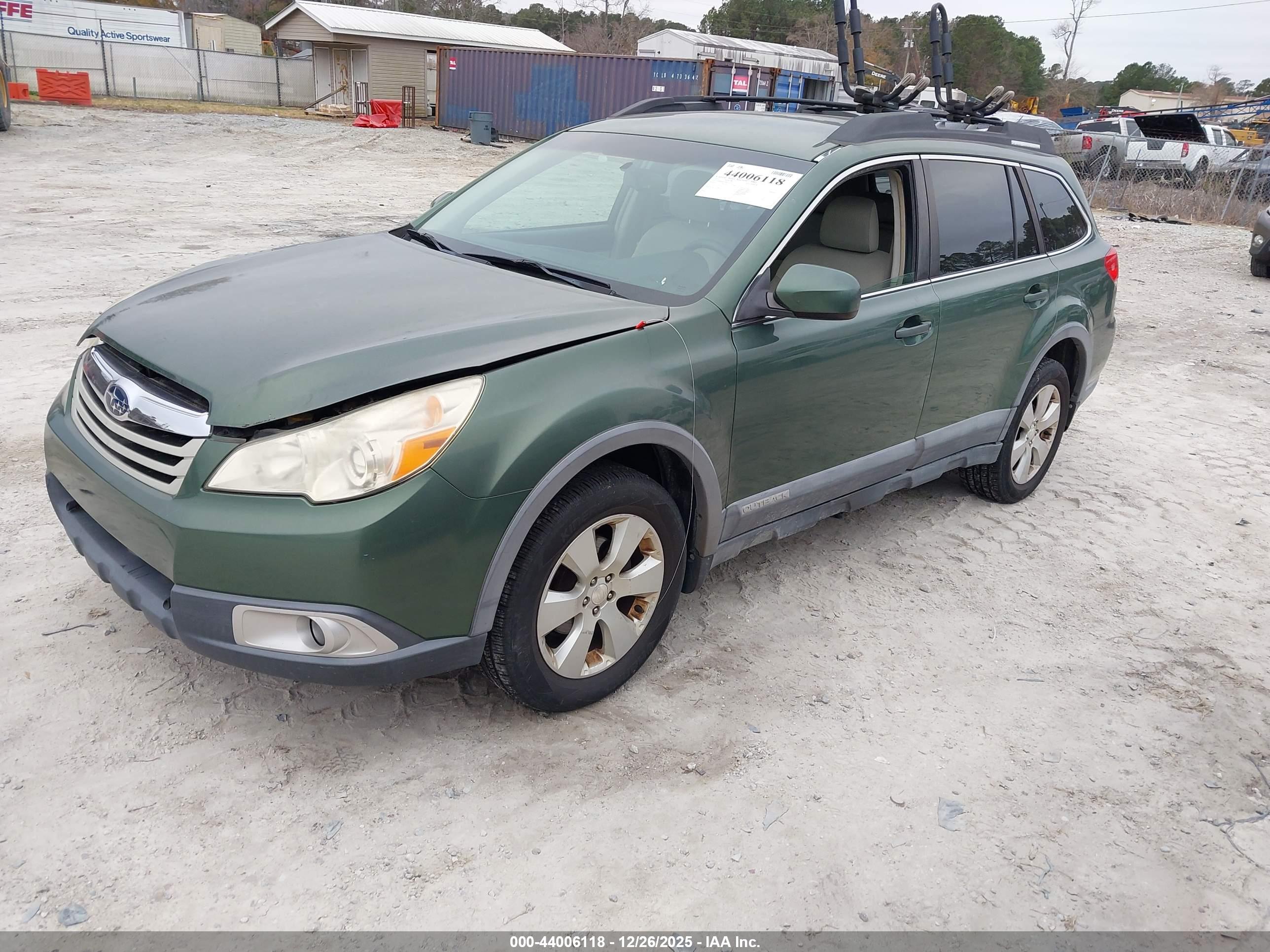 SUBARU OUTBACK image 2
