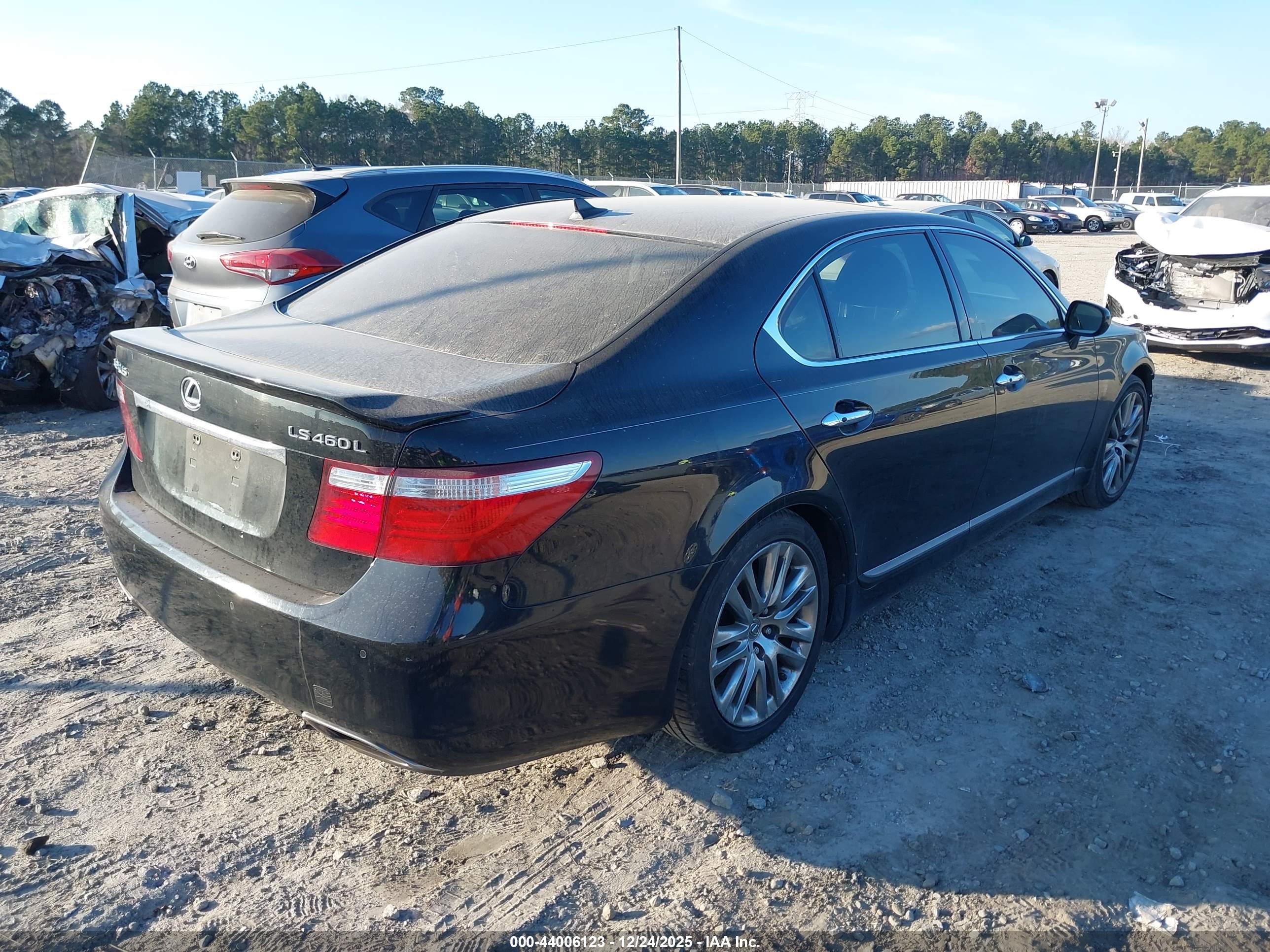LEXUS LS image 4