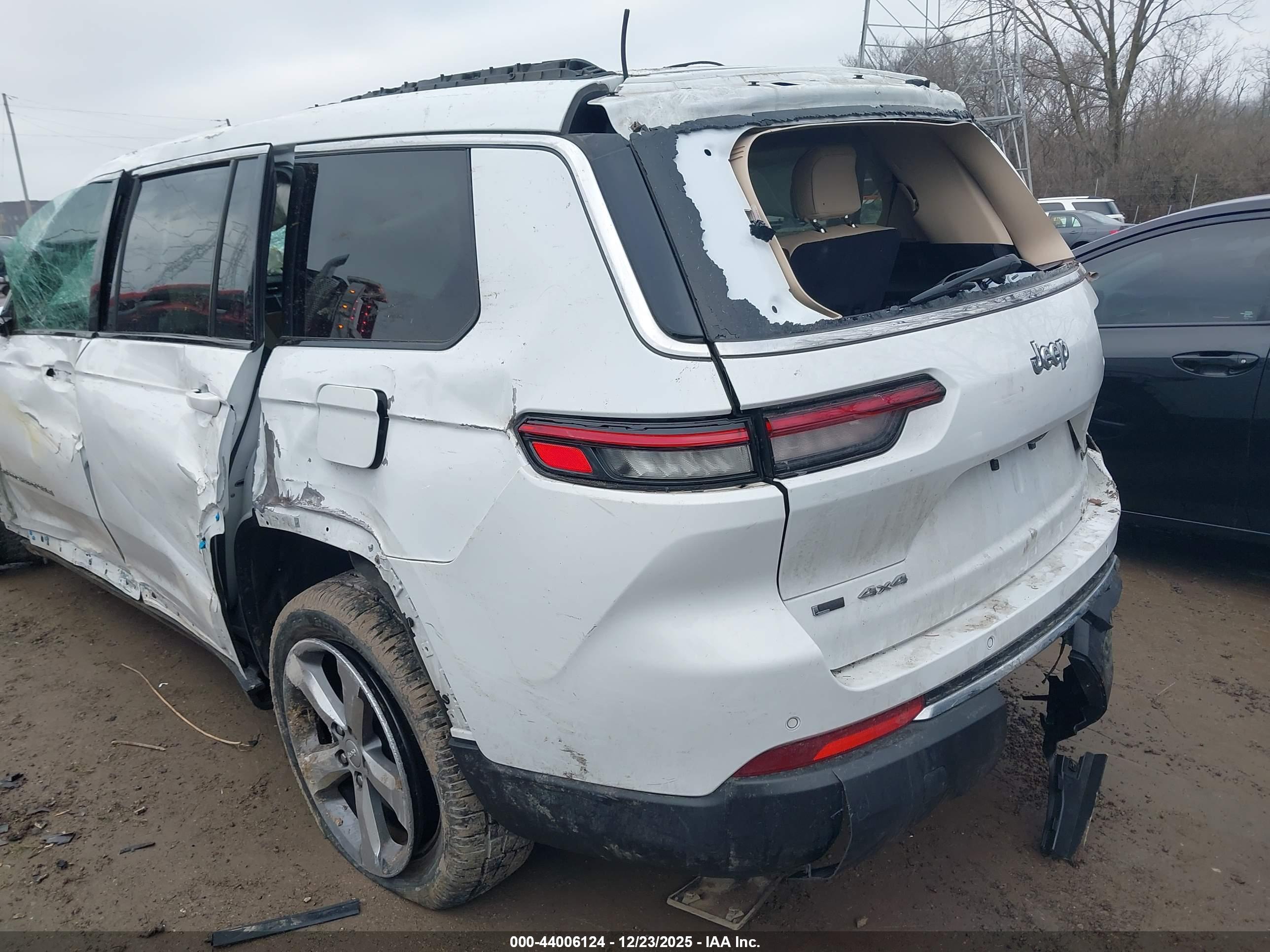 JEEP GRAND image 3