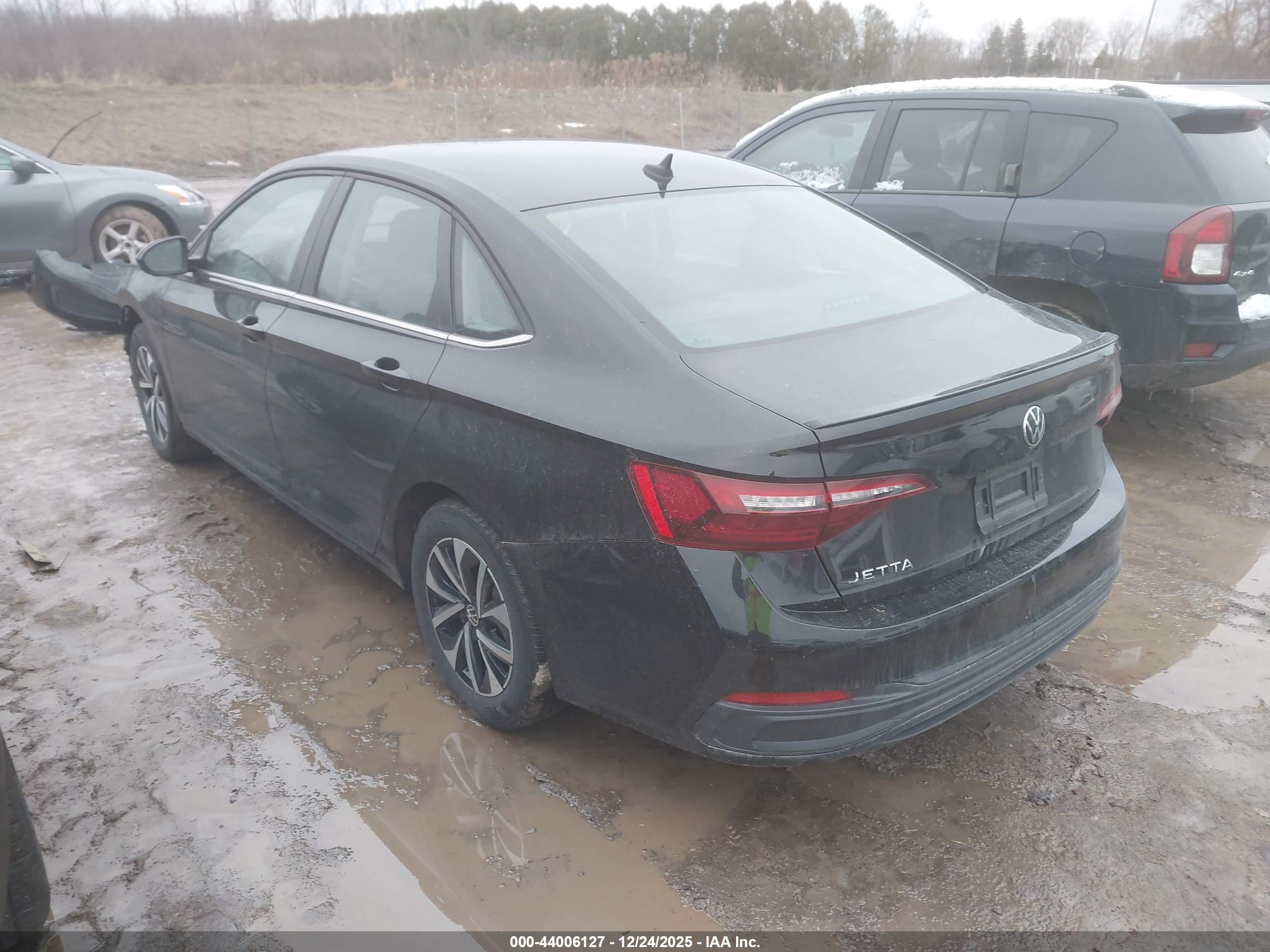 VOLKSWAGEN JETTA image 3