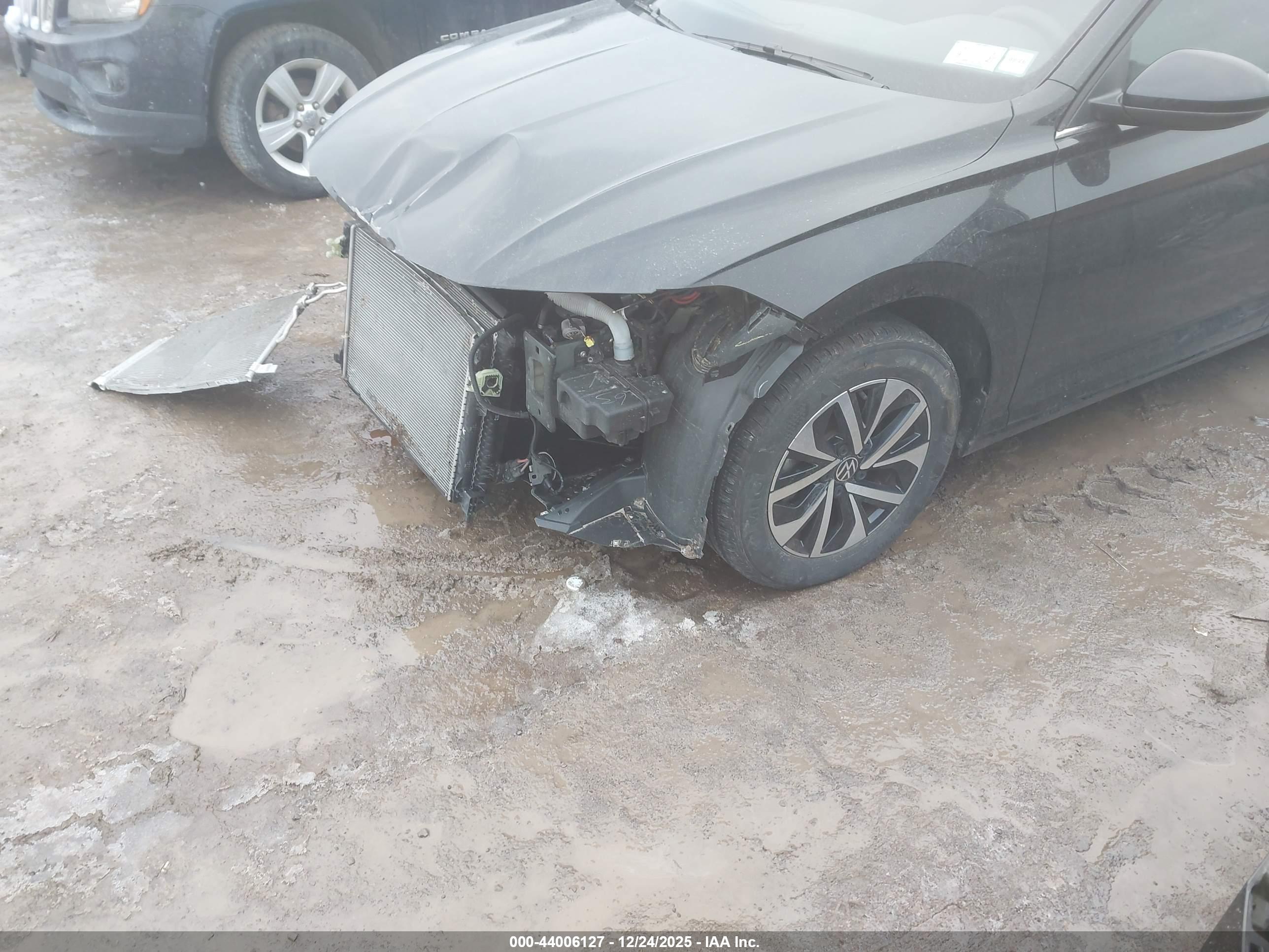 VOLKSWAGEN JETTA image 6