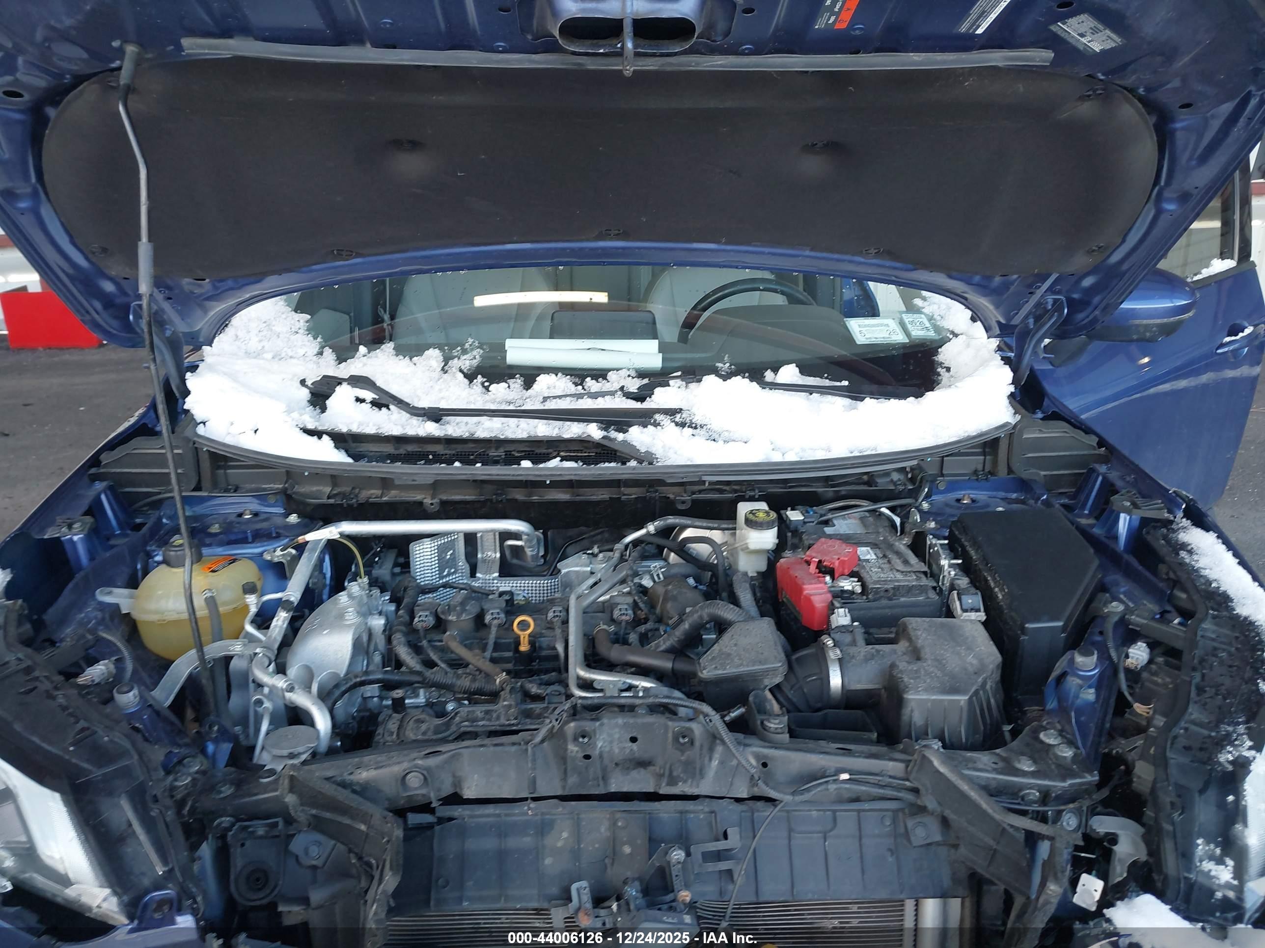 NISSAN ROGUE image 10
