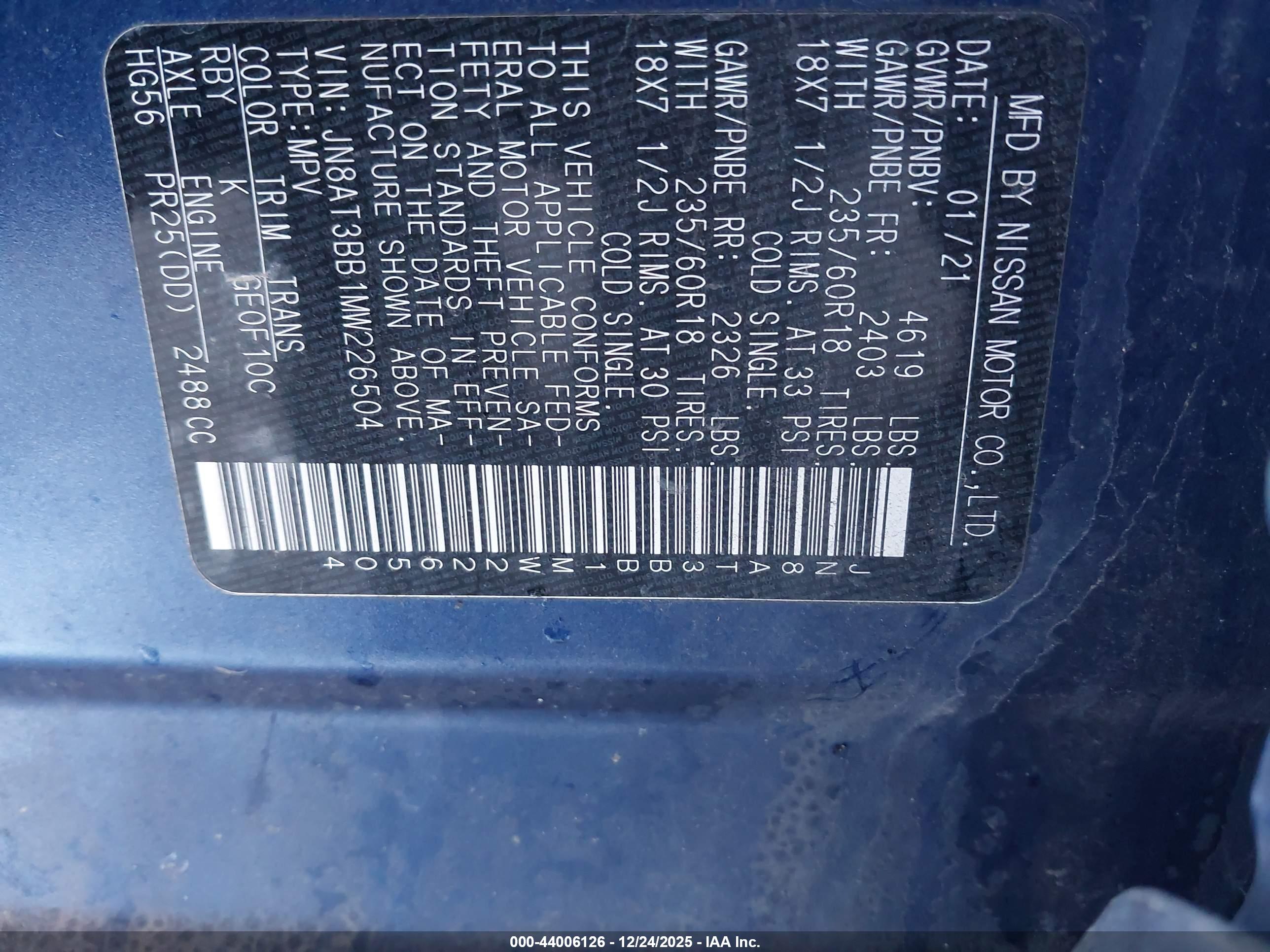 NISSAN ROGUE image 9