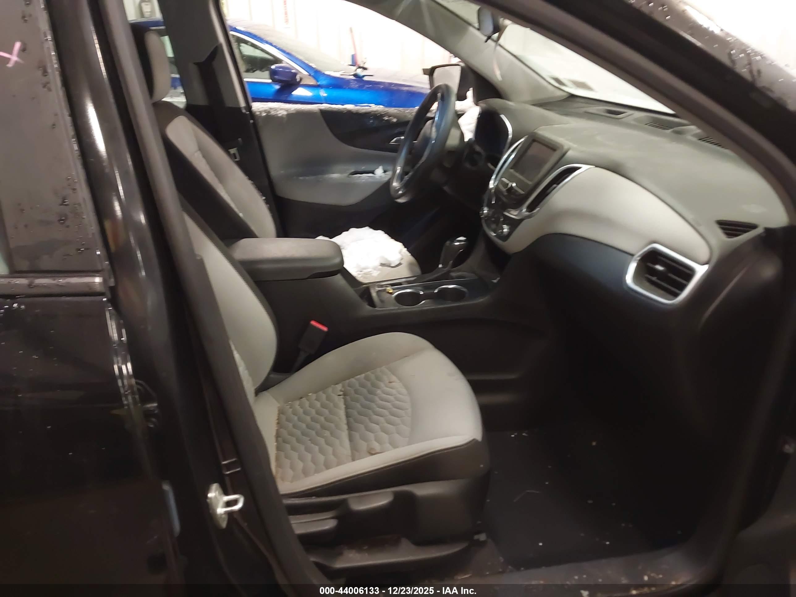 CHEVROLET EQUINOX image 5