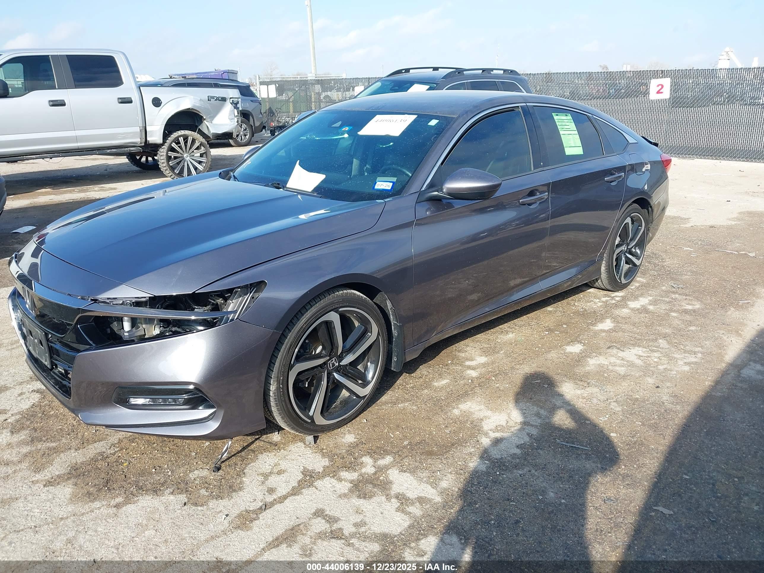 HONDA ACCORD image 2