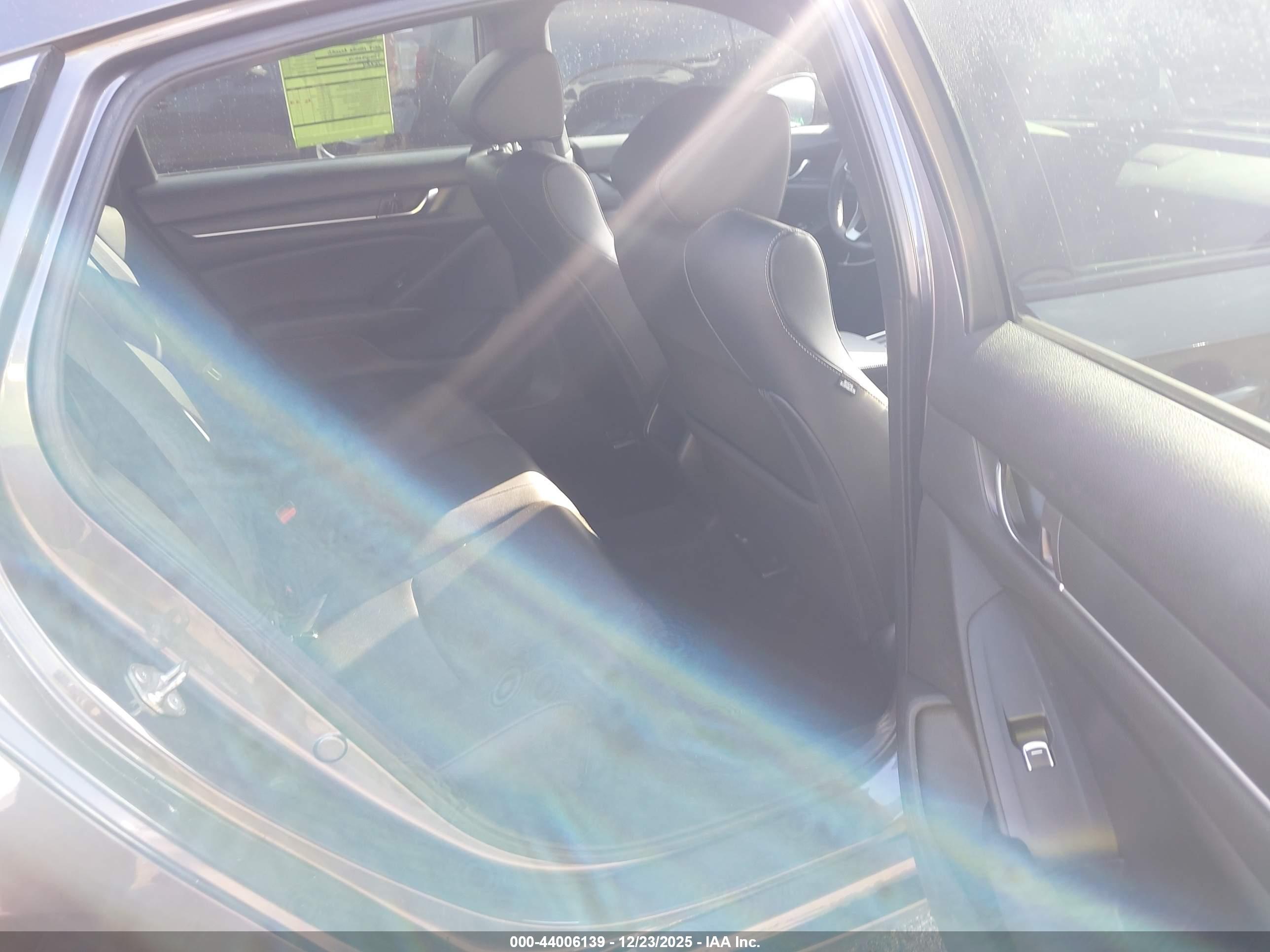 HONDA ACCORD image 8