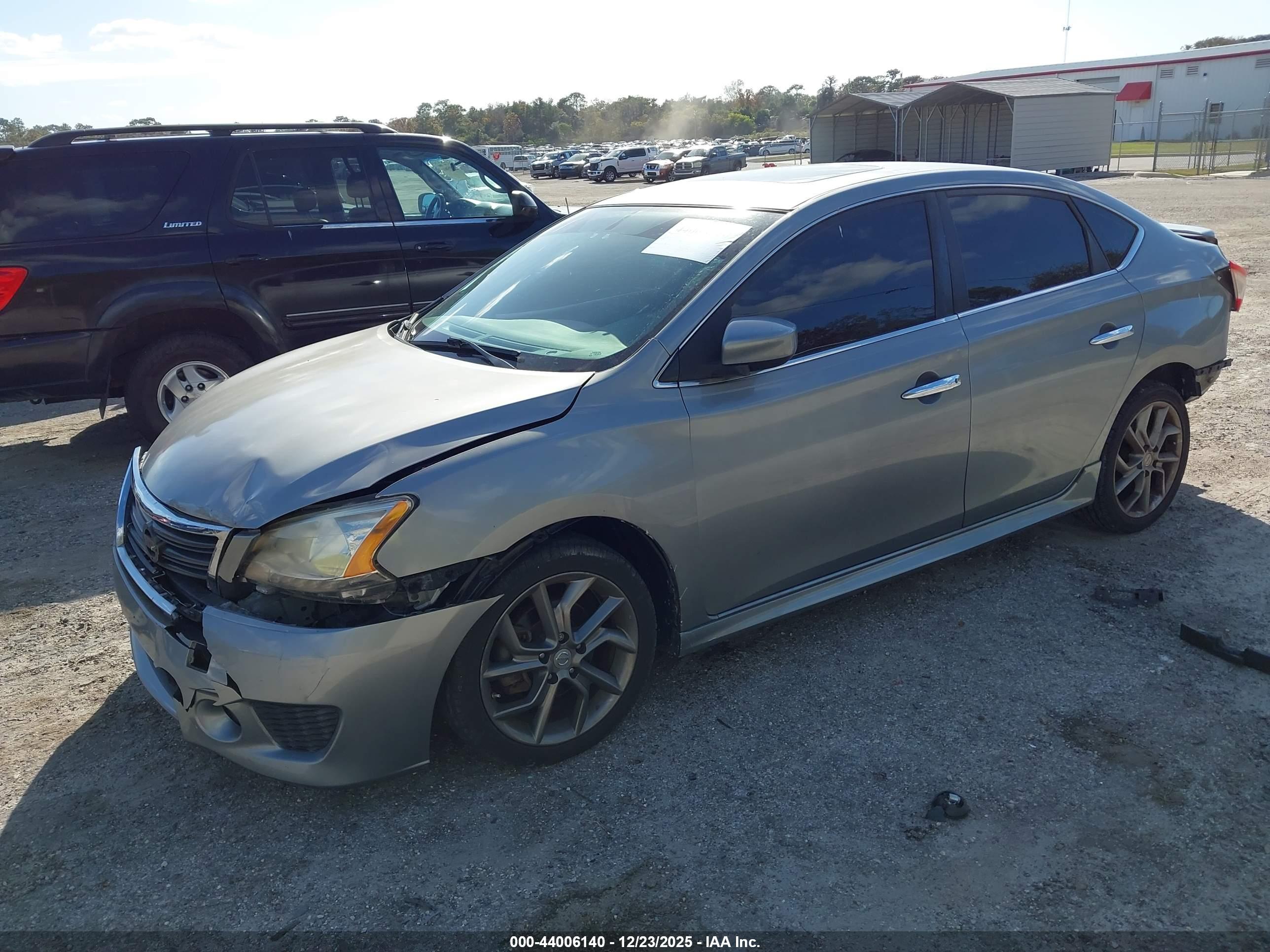 NISSAN SENTRA image 2