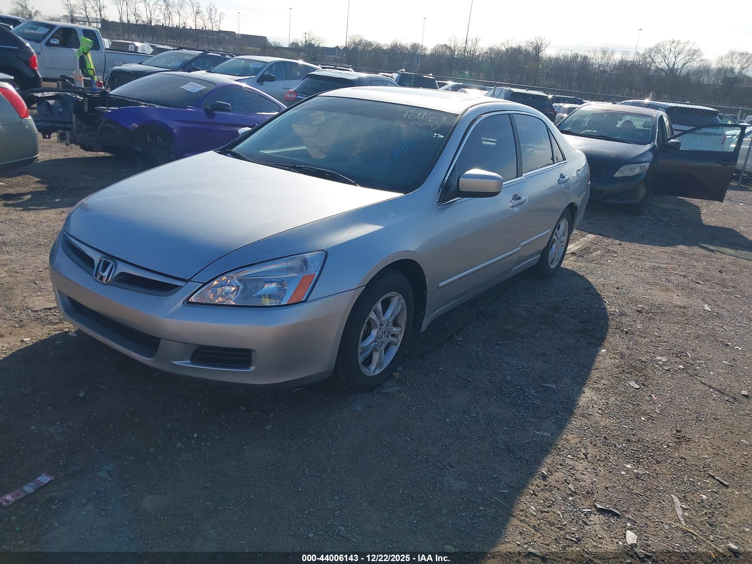 HONDA ACCORD image 2
