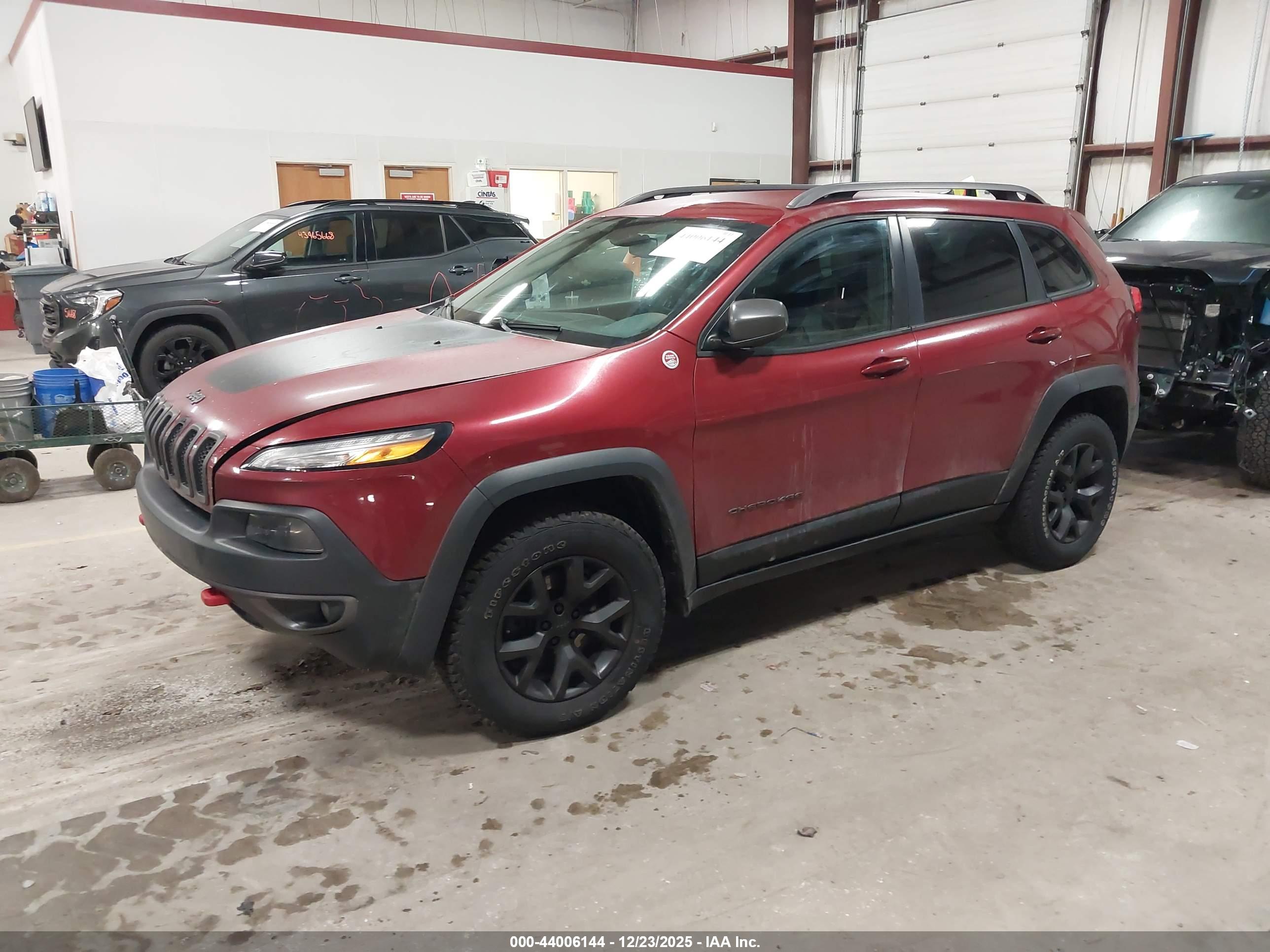 JEEP CHEROKEE image 2