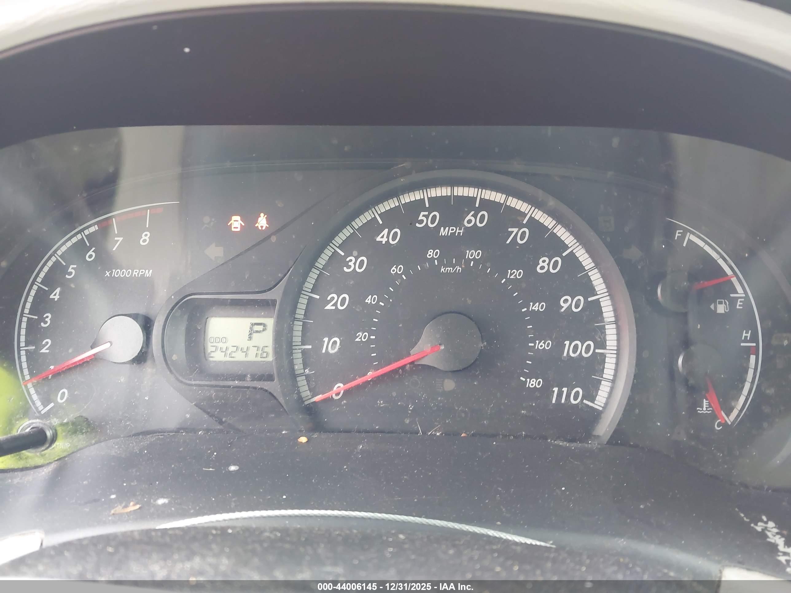 TOYOTA SIENNA image 7