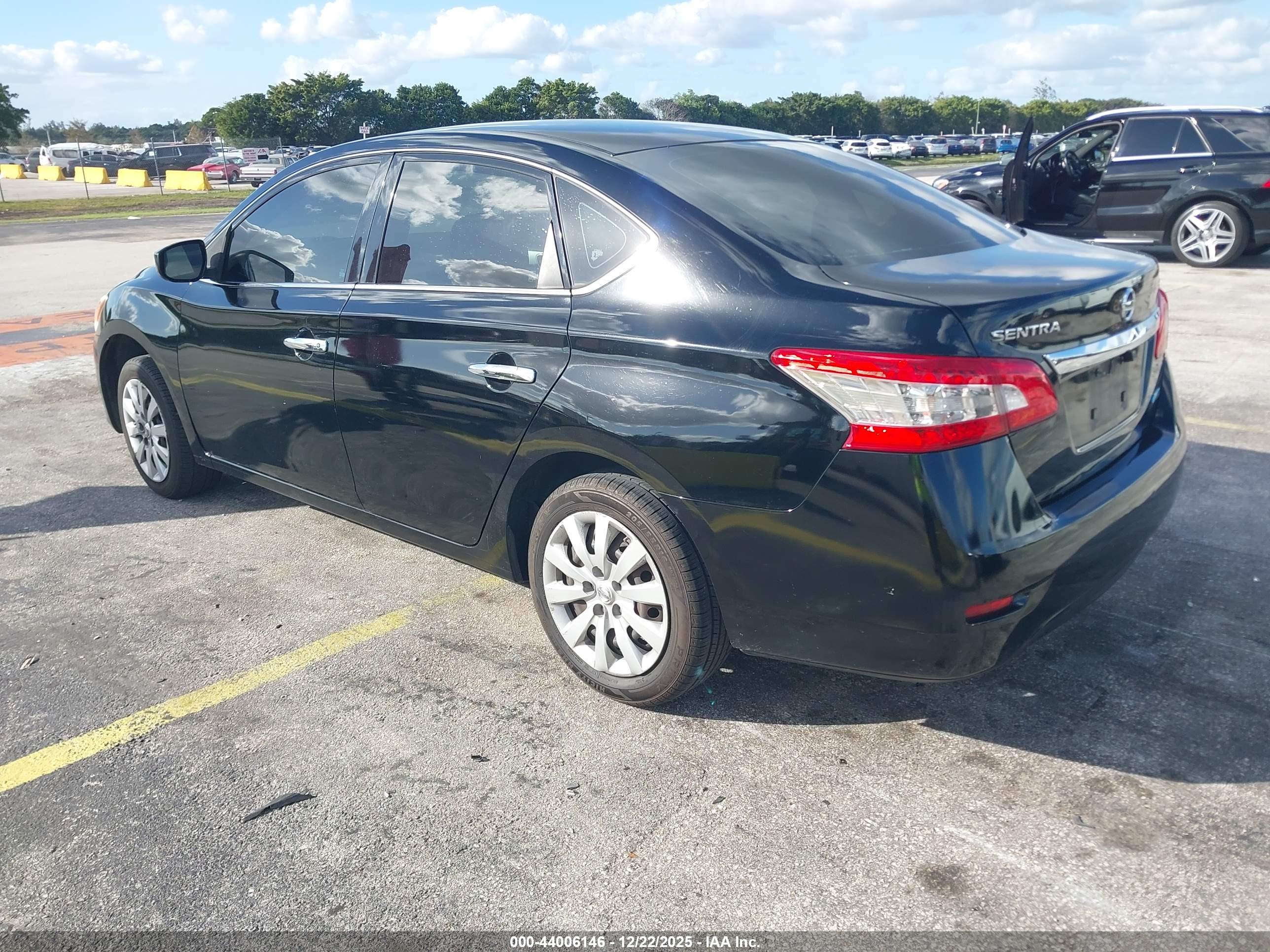 NISSAN SENTRA image 3