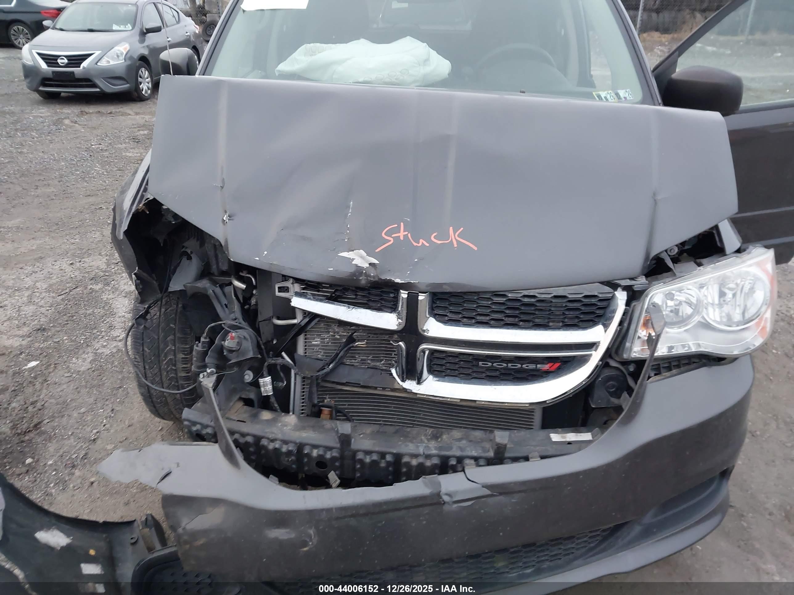 DODGE GRAND image 10