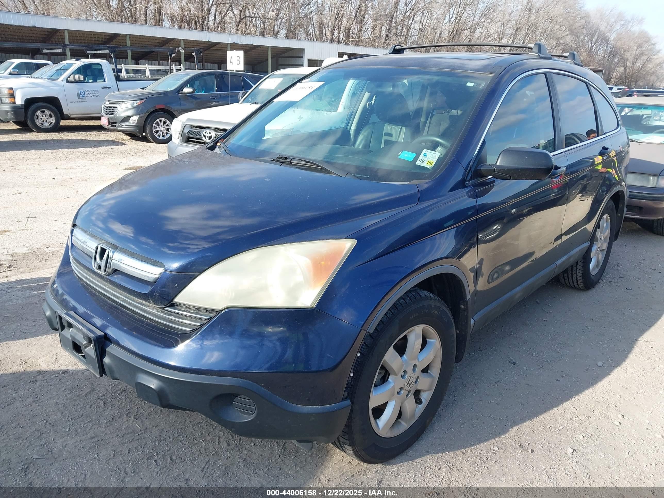 HONDA CR-V image 2