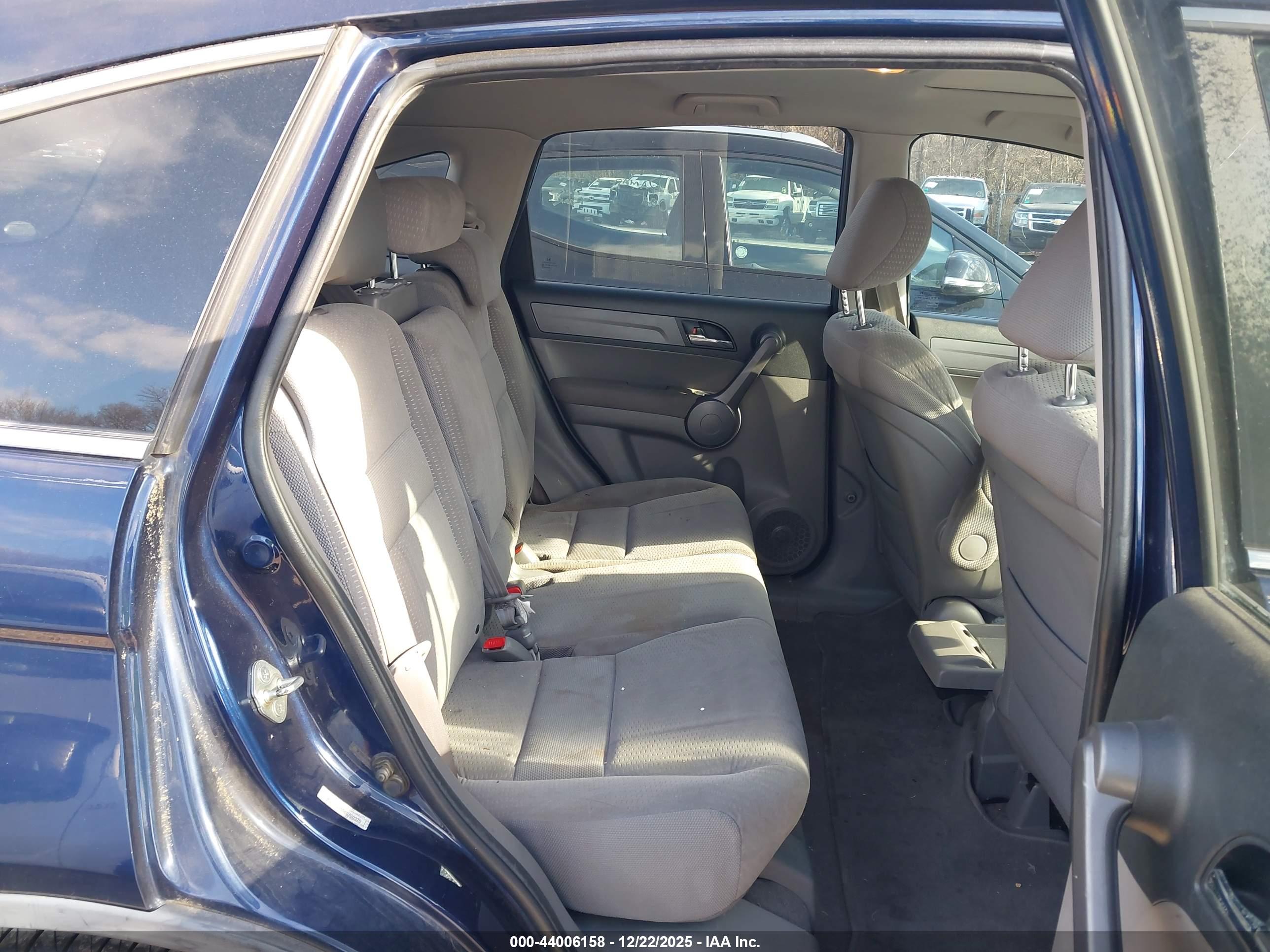 HONDA CR-V image 8