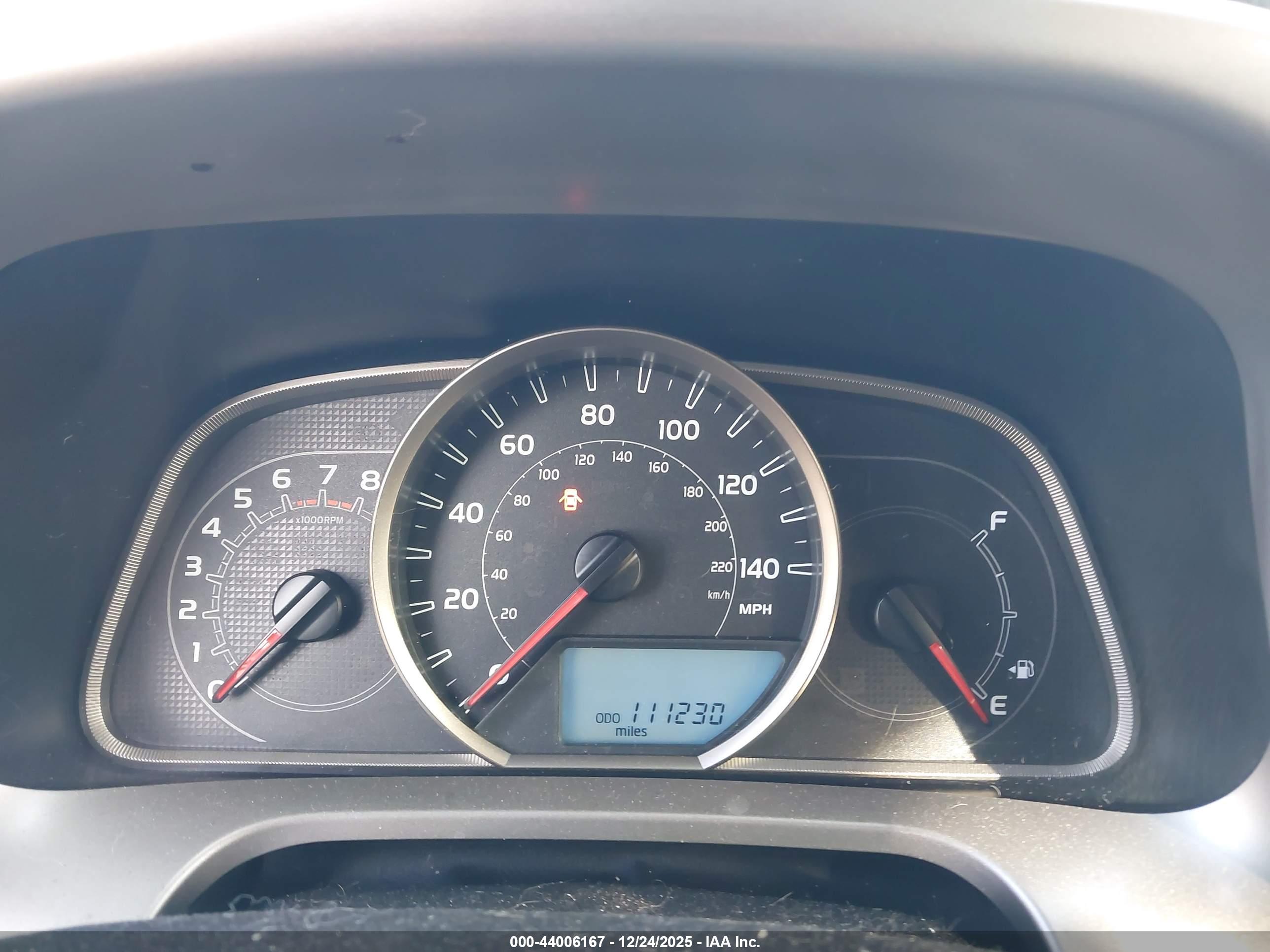 TOYOTA RAV4 image 7