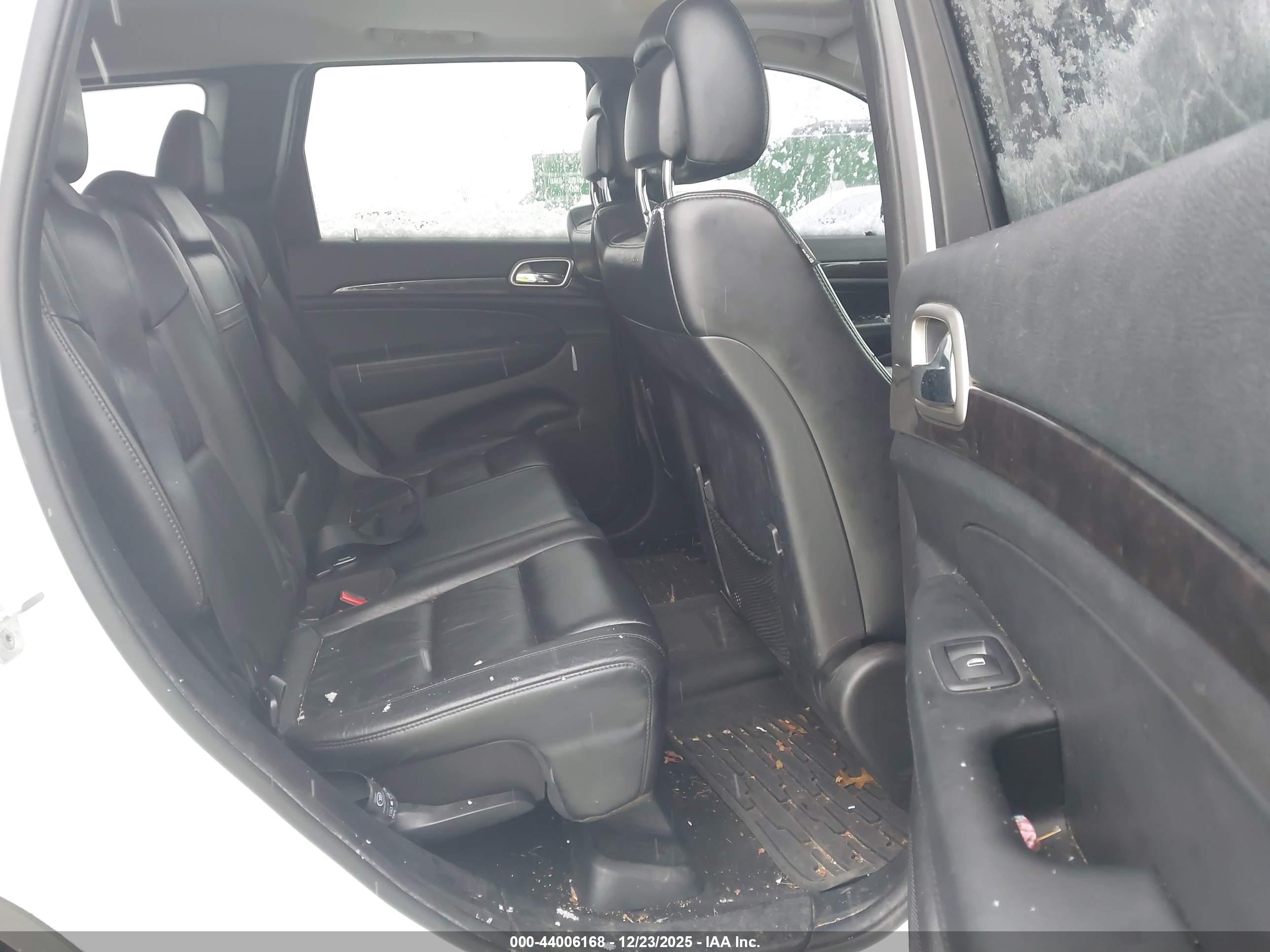JEEP GRAND image 8