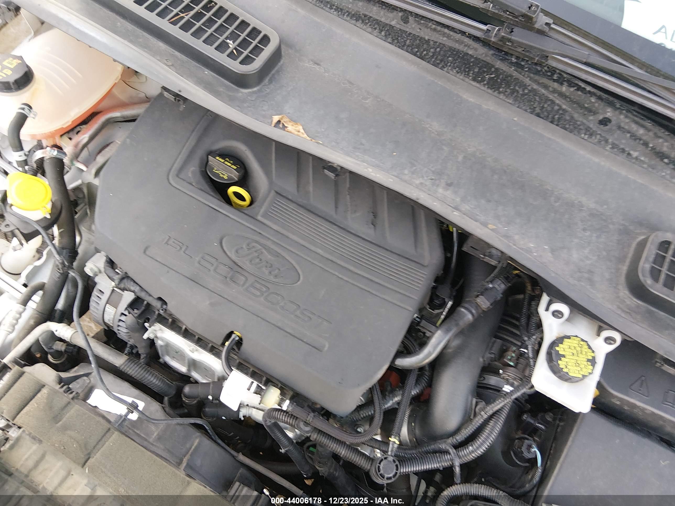 FORD ESCAPE image 10
