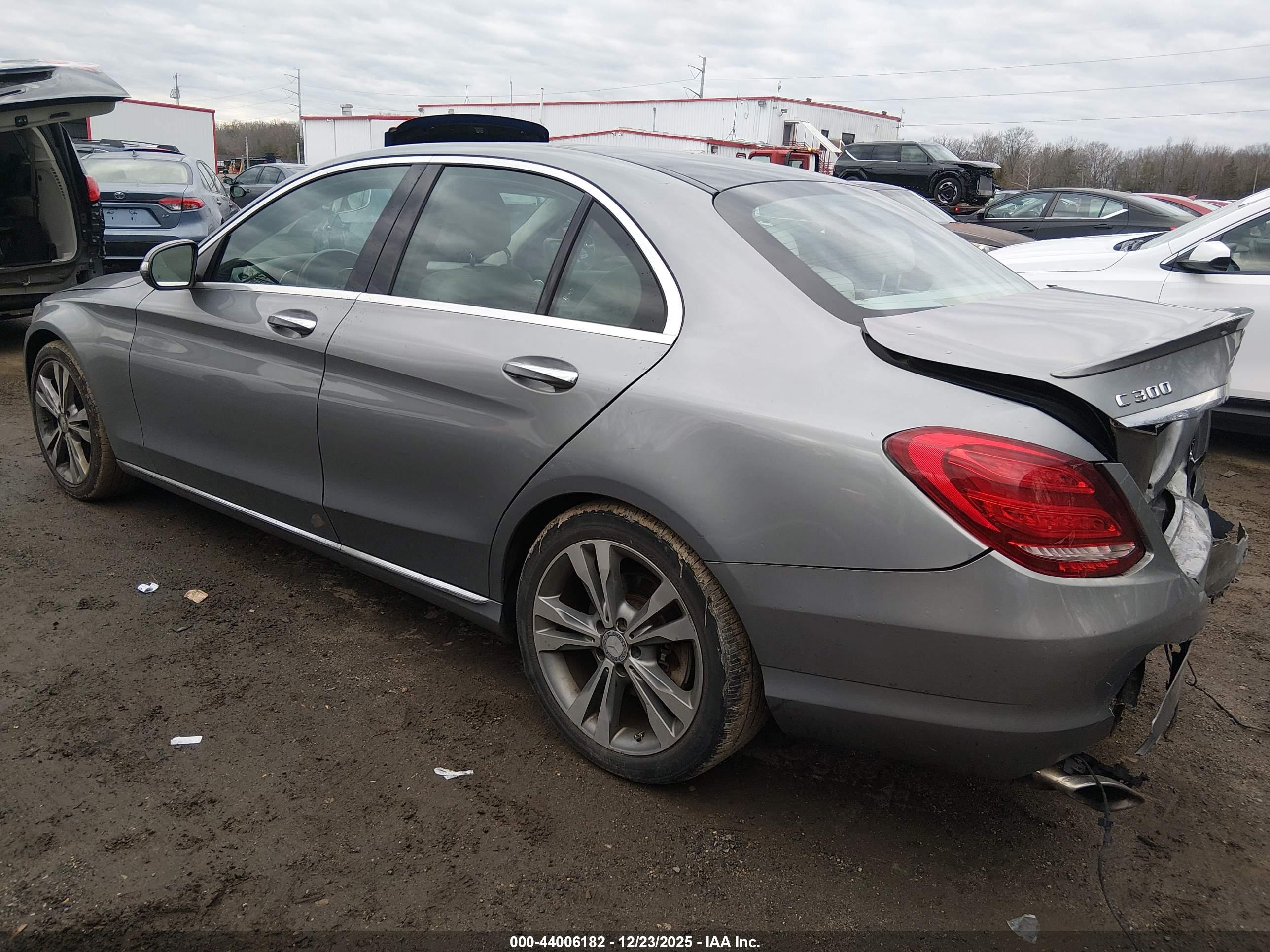 MERCEDES-BENZ C image 3