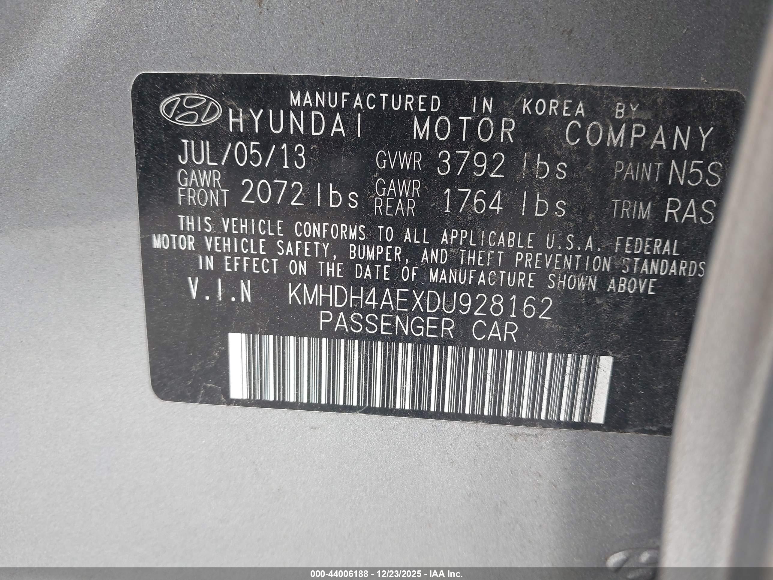 HYUNDAI ELANTRA image 9