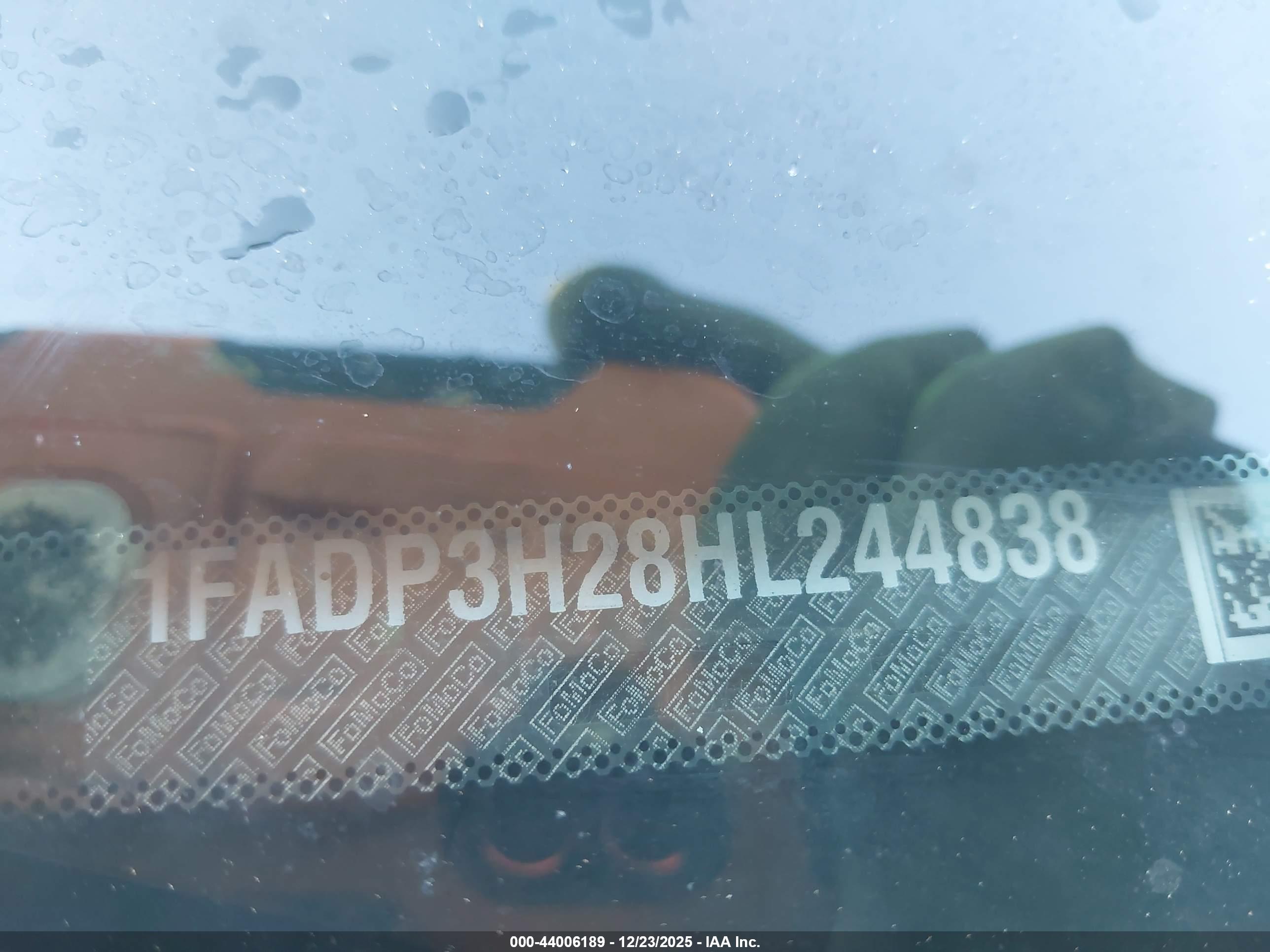 FORD FOCUS image 9