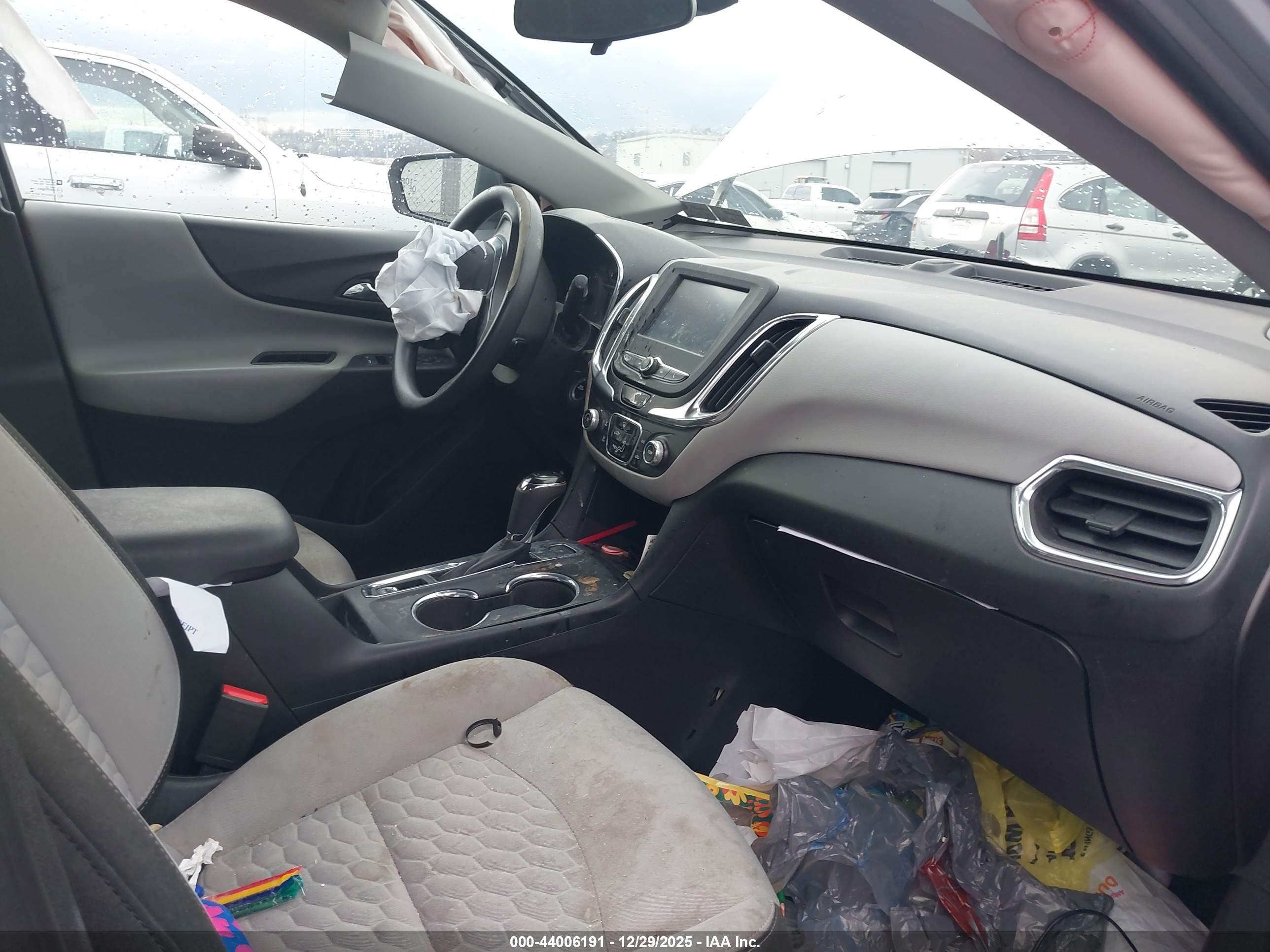 CHEVROLET EQUINOX image 5