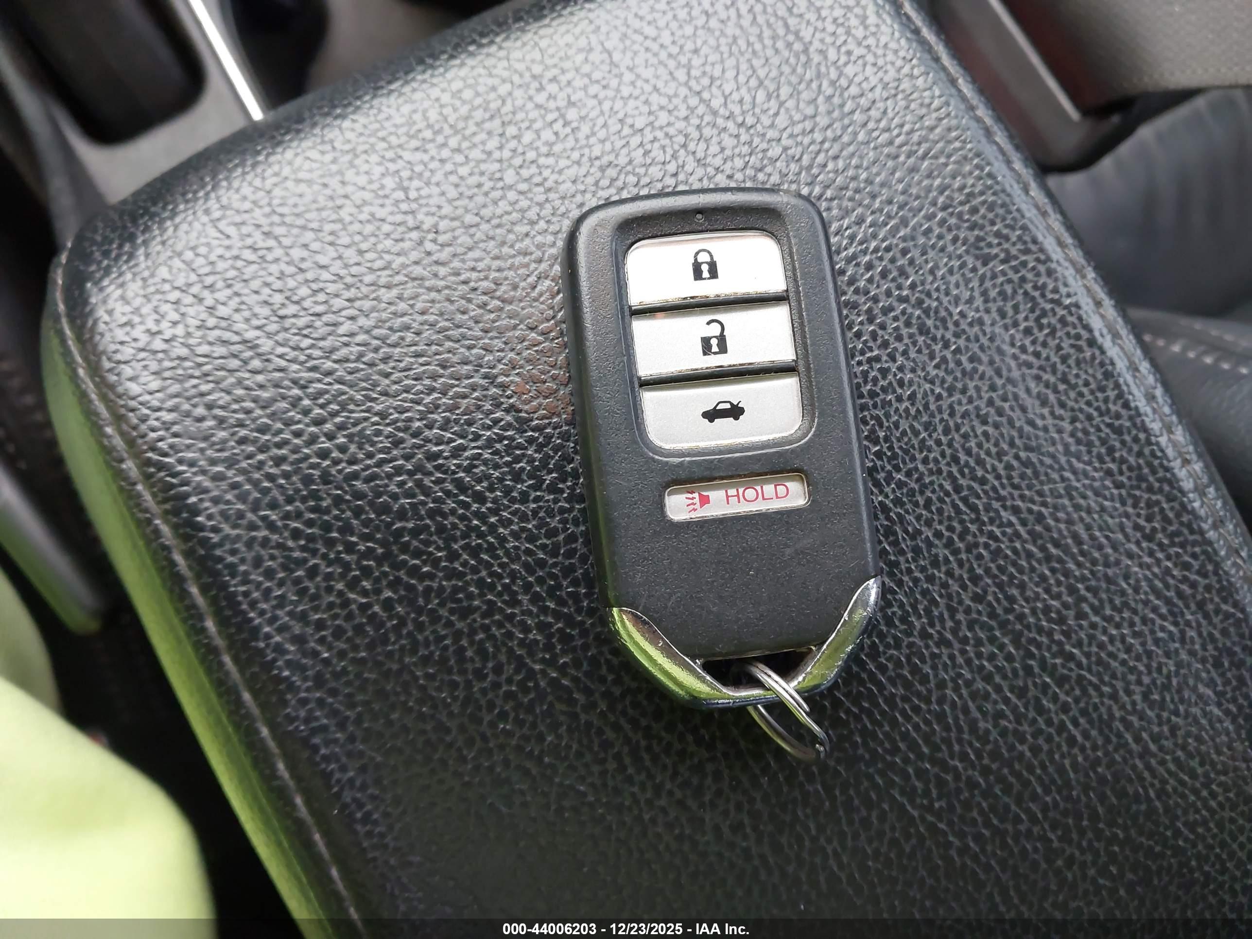 HONDA CIVIC image 11