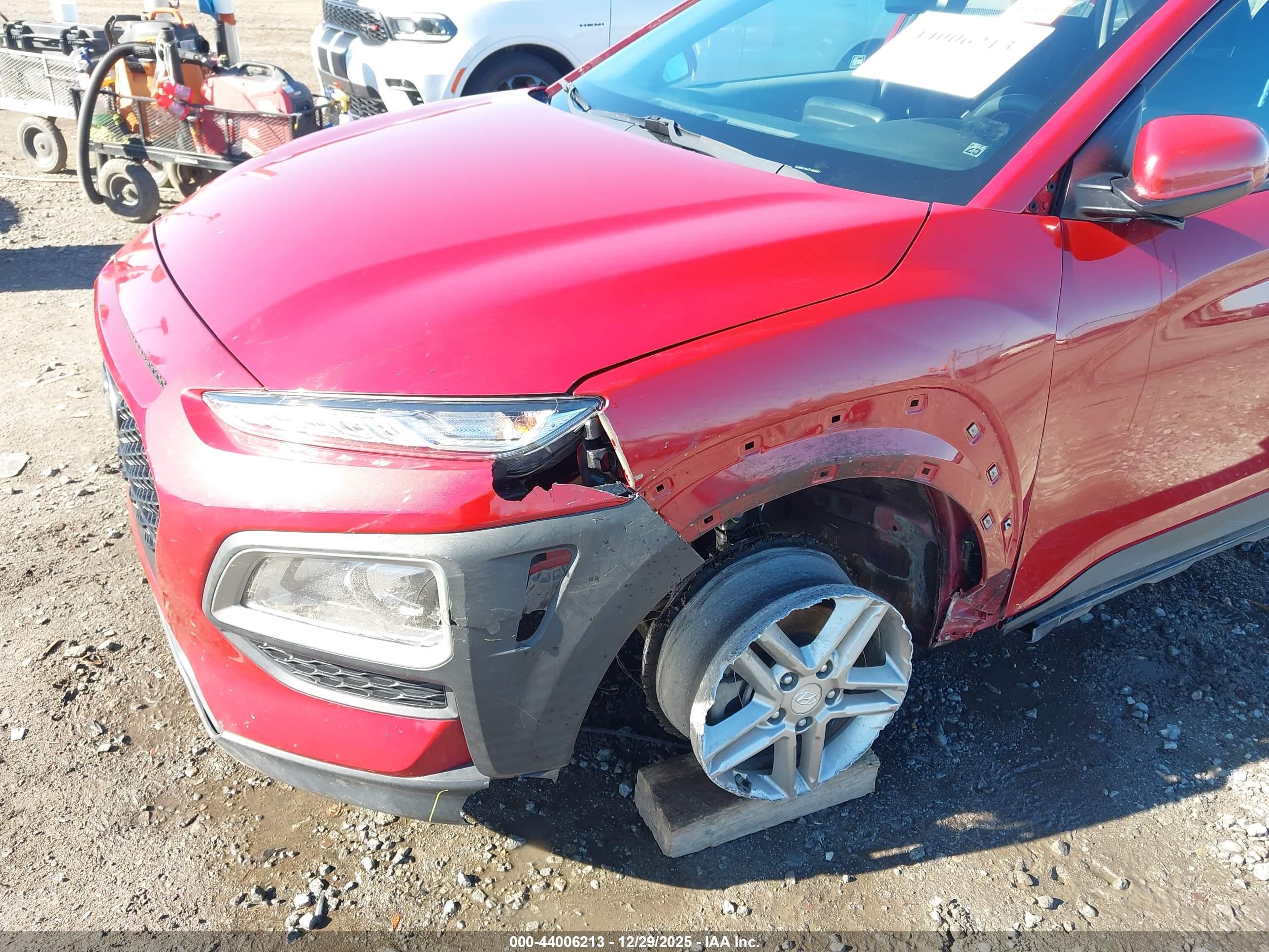 HYUNDAI KONA image 6