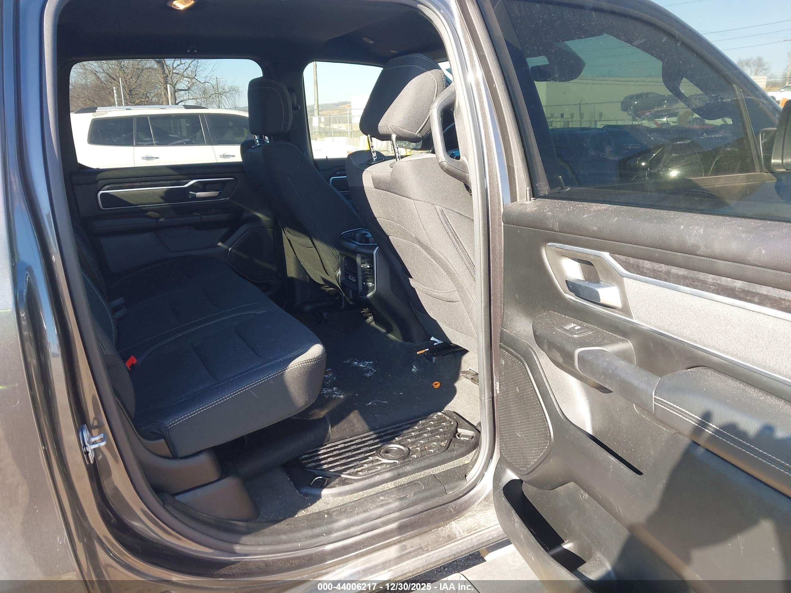 RAM 1500 image 8