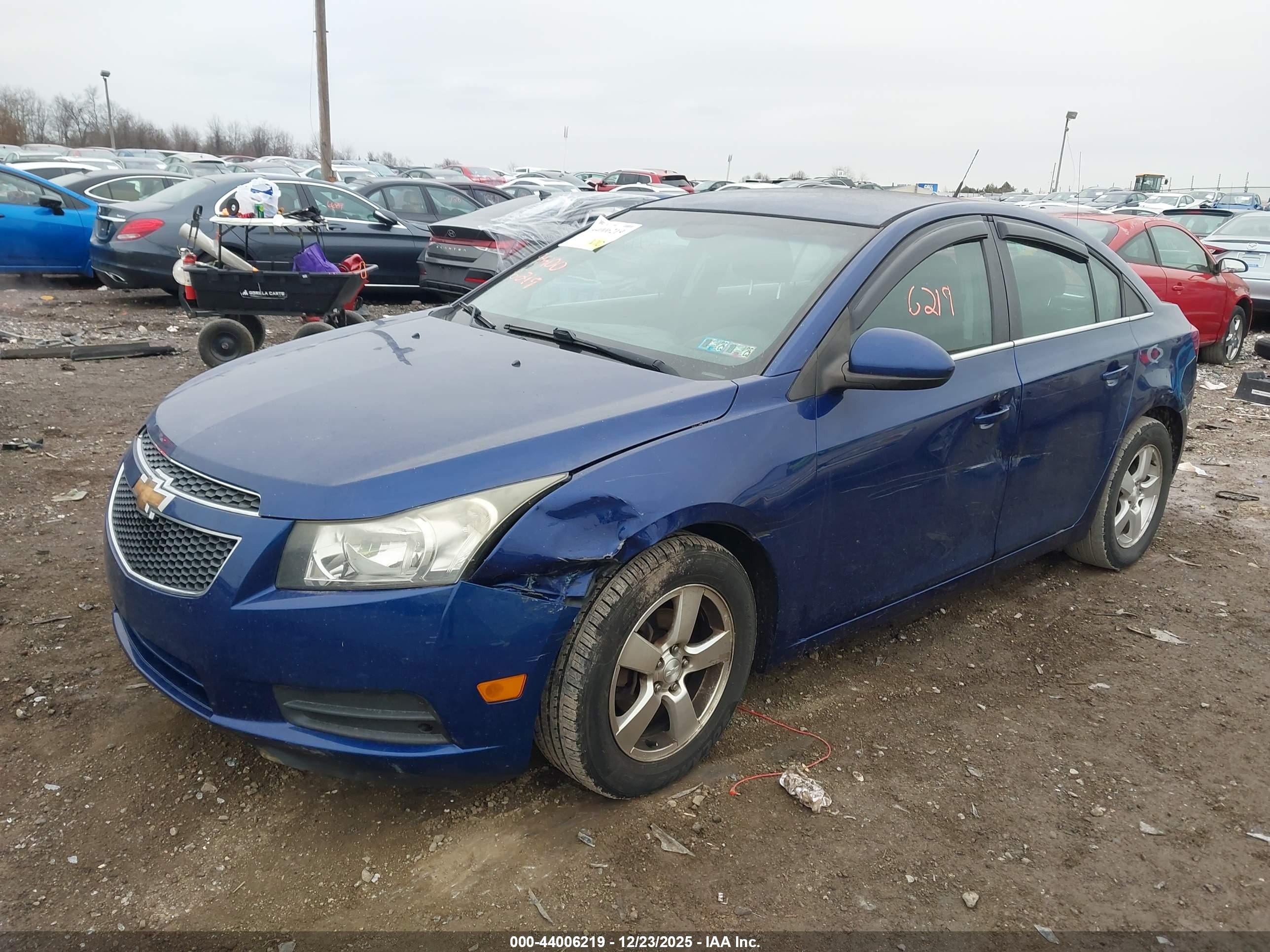 CHEVROLET CRUZE image 2