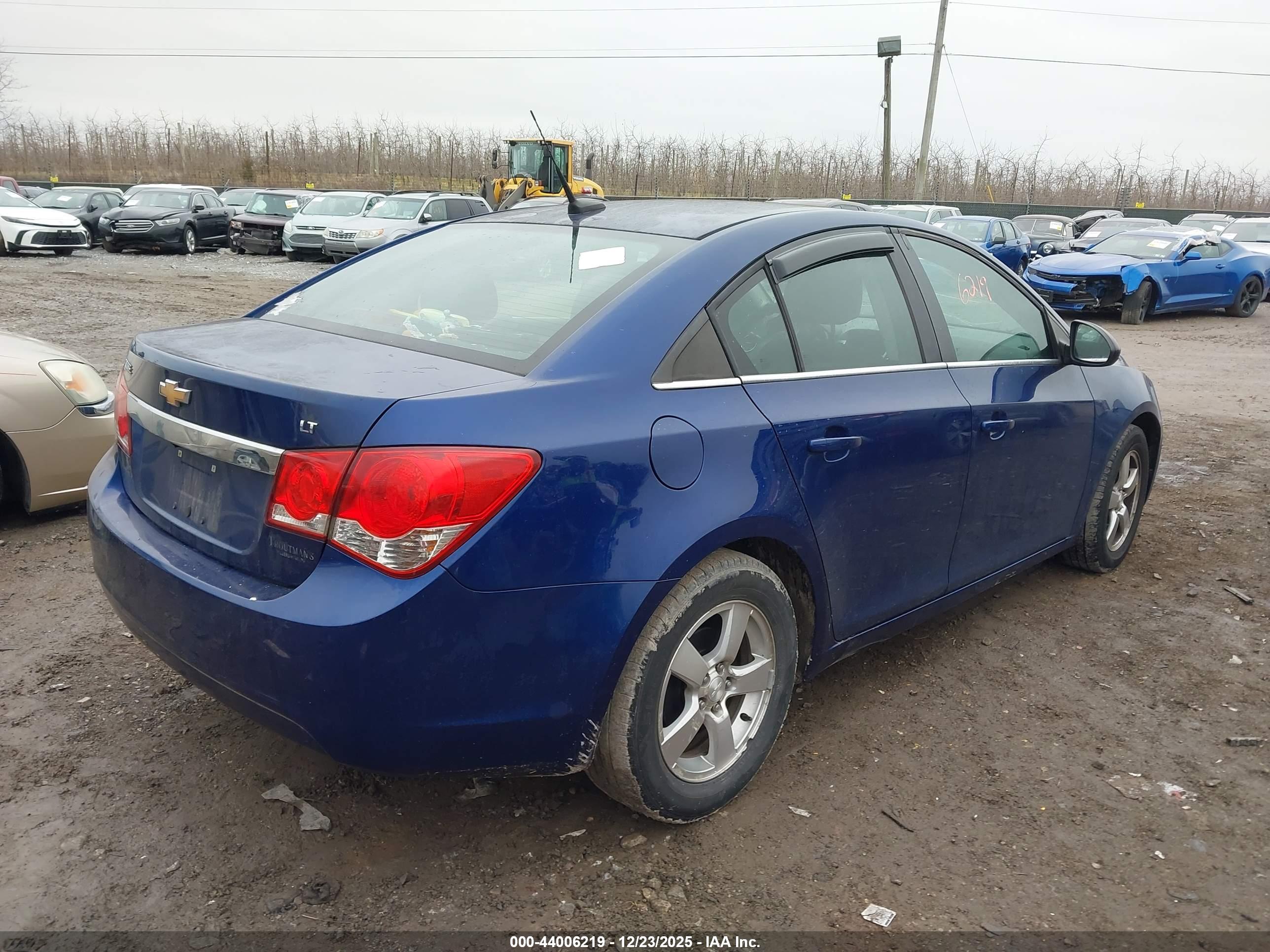 CHEVROLET CRUZE image 4