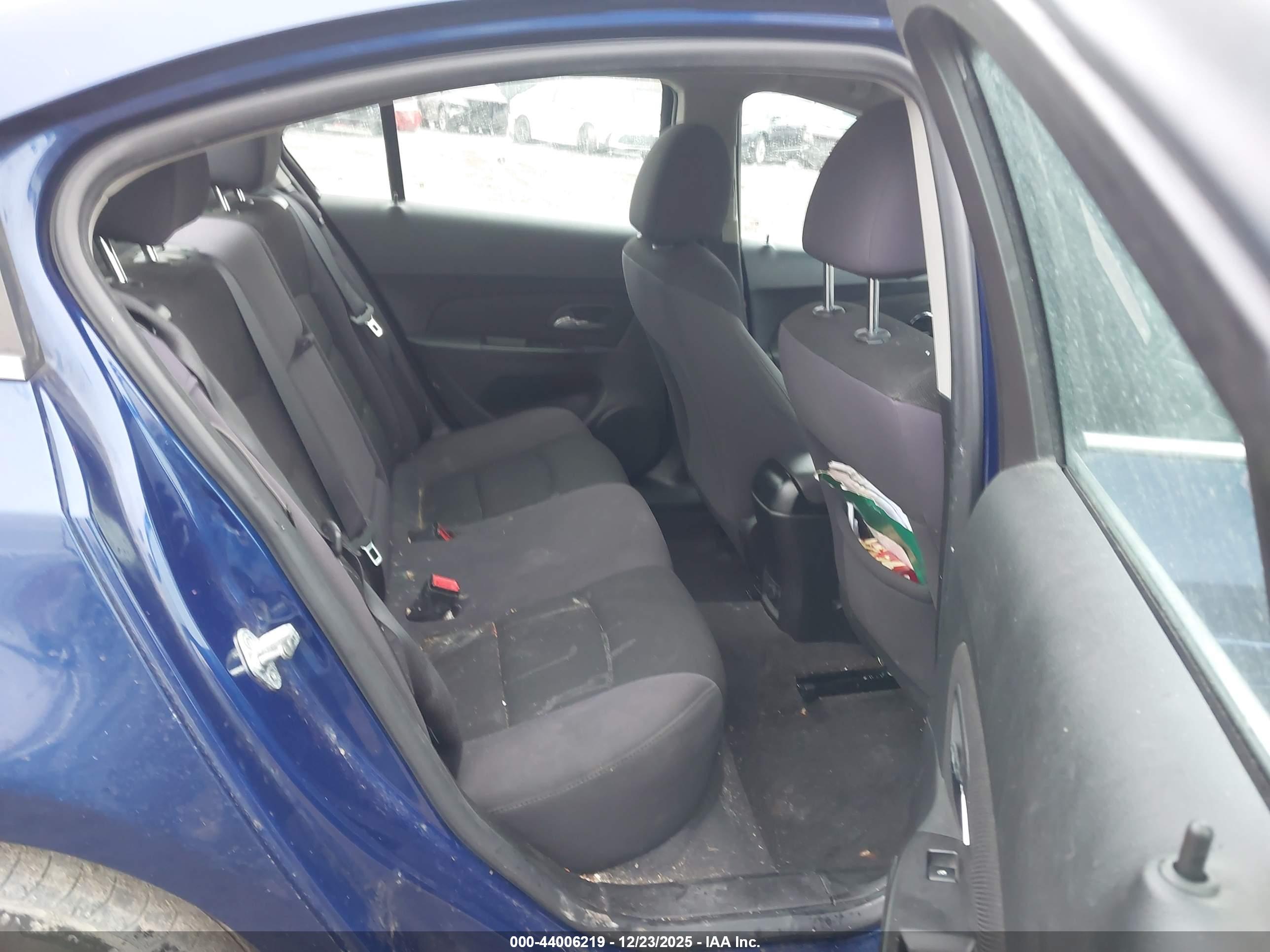 CHEVROLET CRUZE image 8