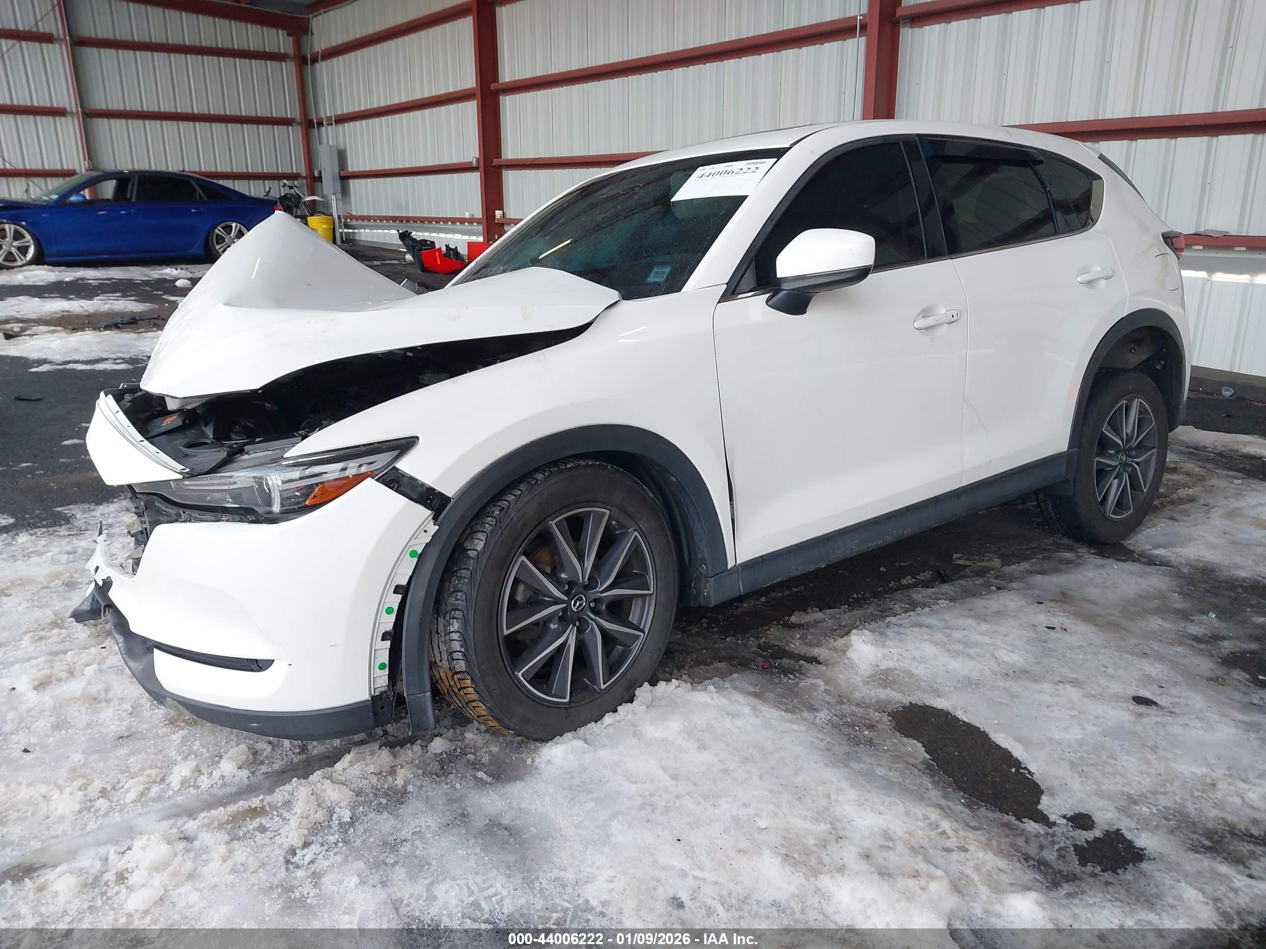 MAZDA CX-5 image 2